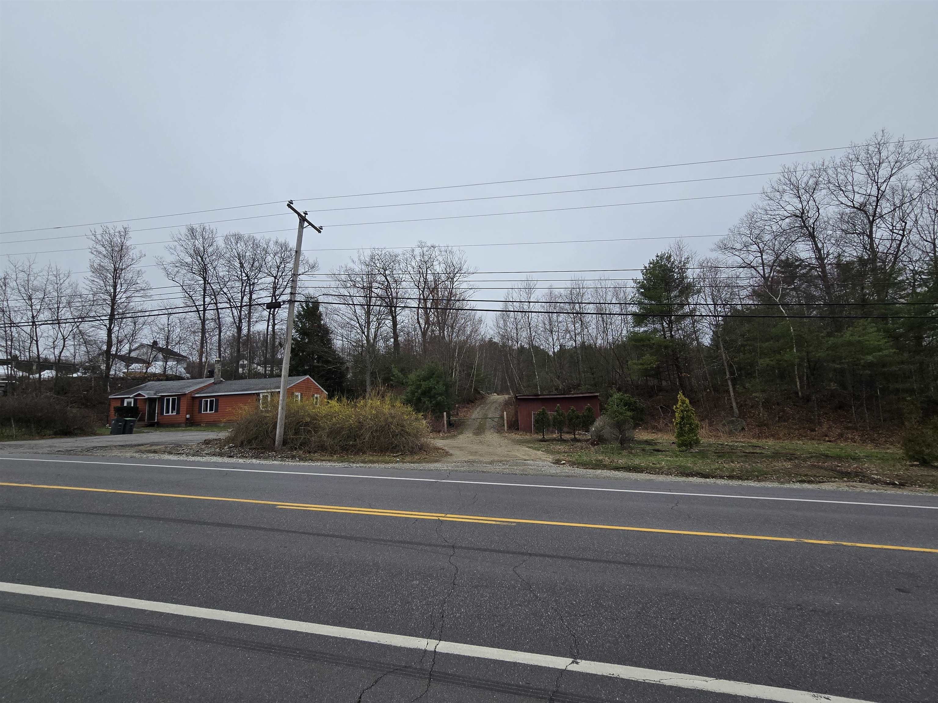 192 Londonderry Turnpike Property Photo 7
