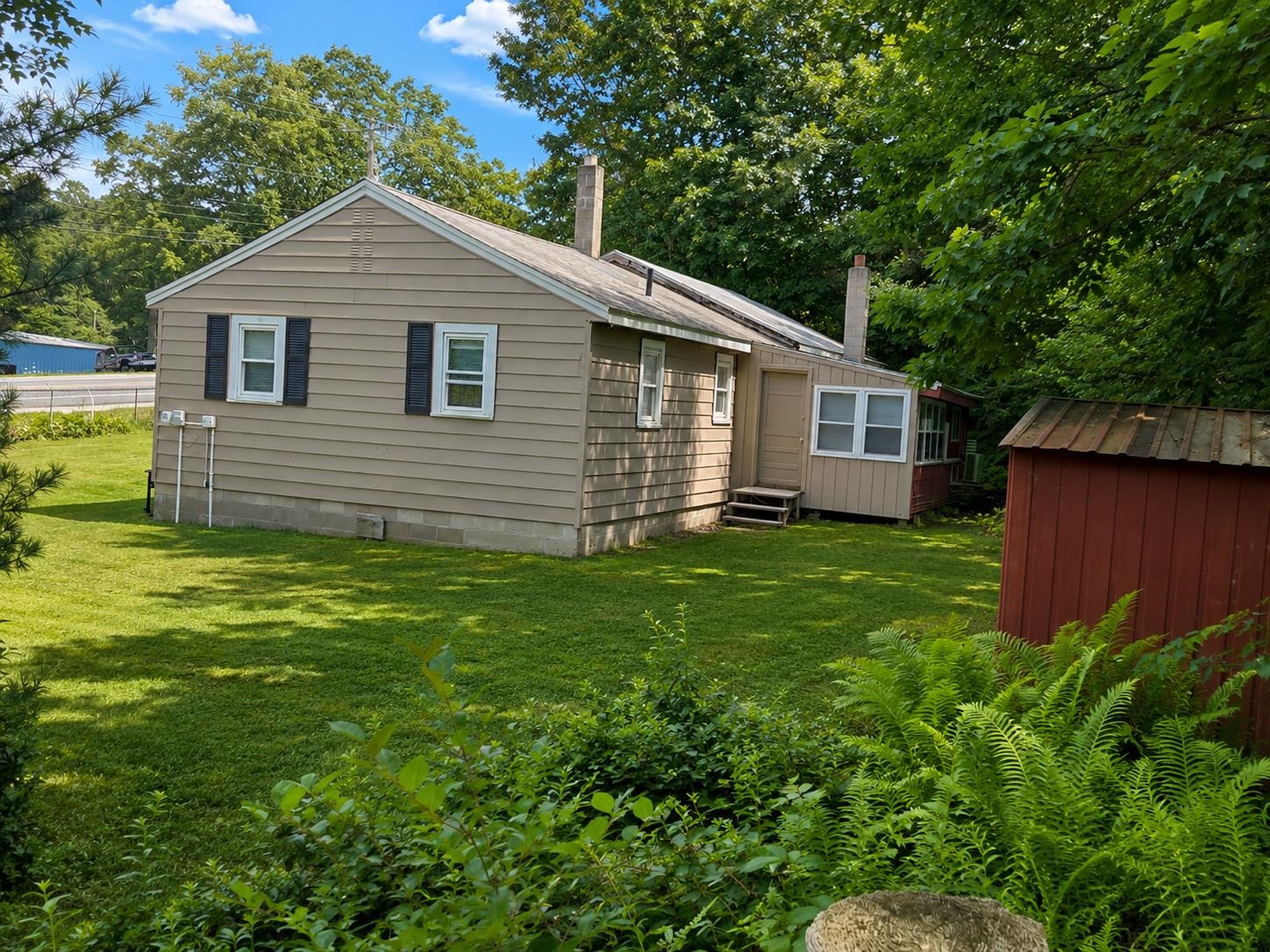 192 Londonderry Turnpike Property Photo 9