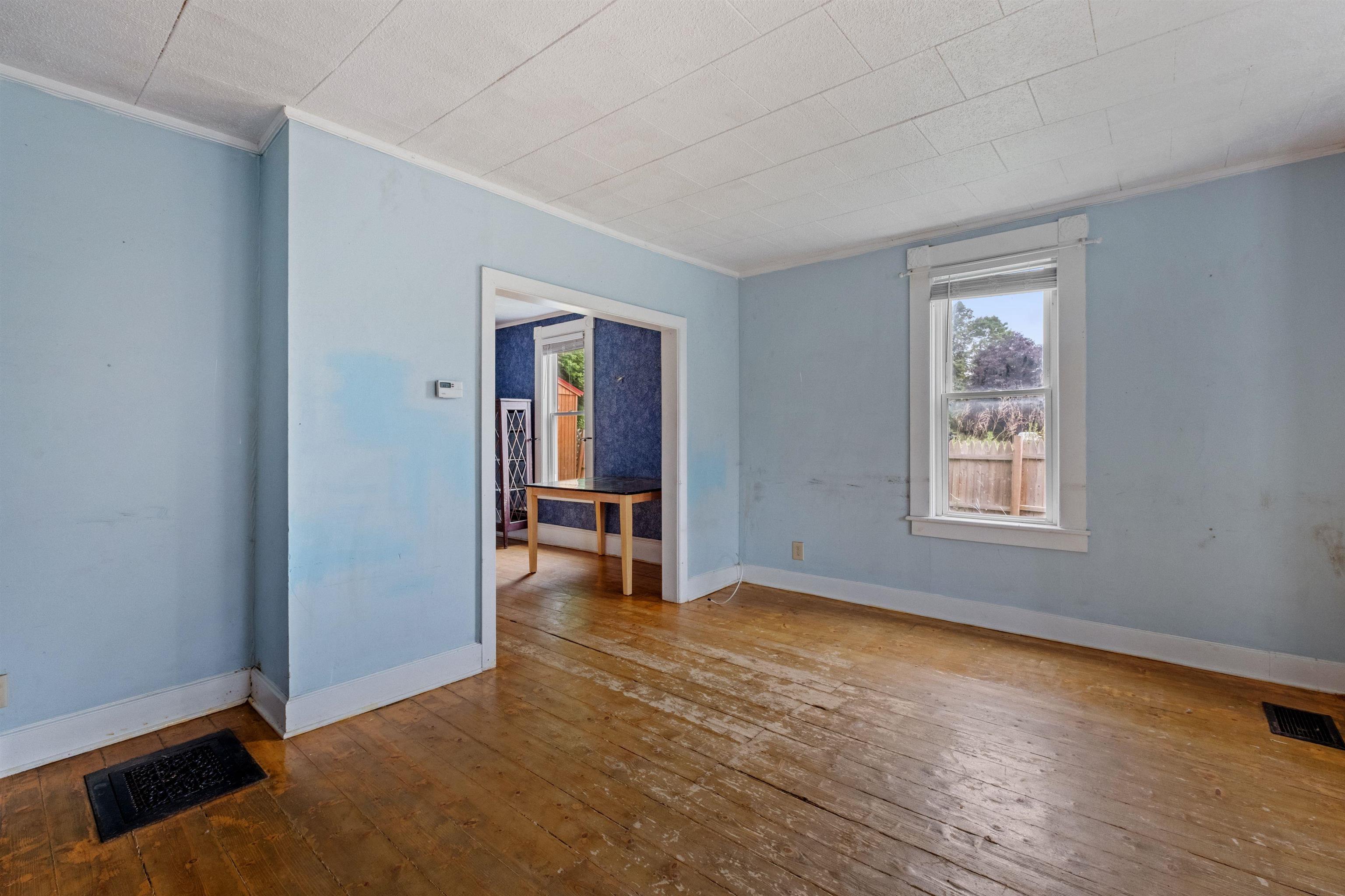 376 Portland Street Property Photo 14
