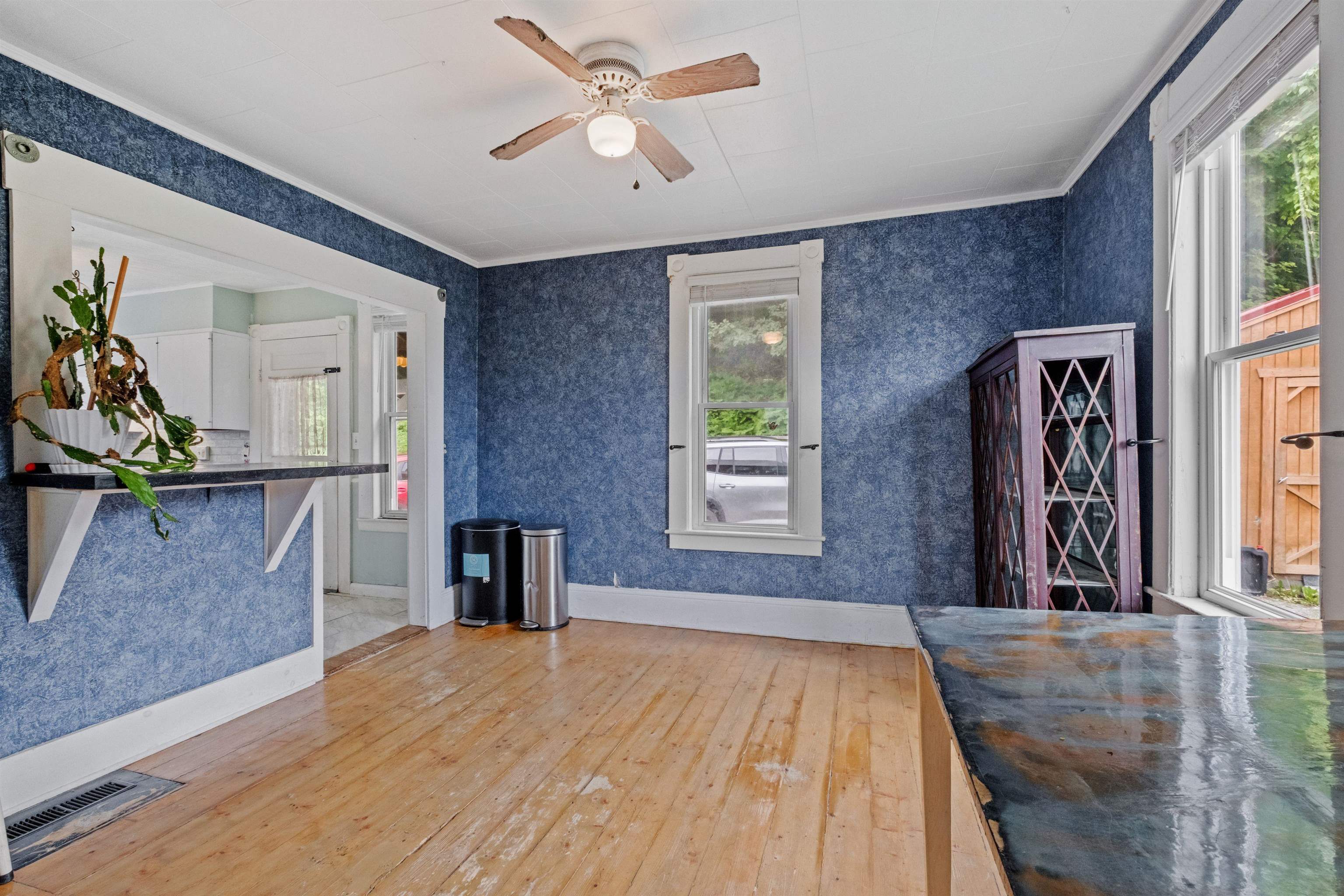 376 Portland Street Property Photo 18