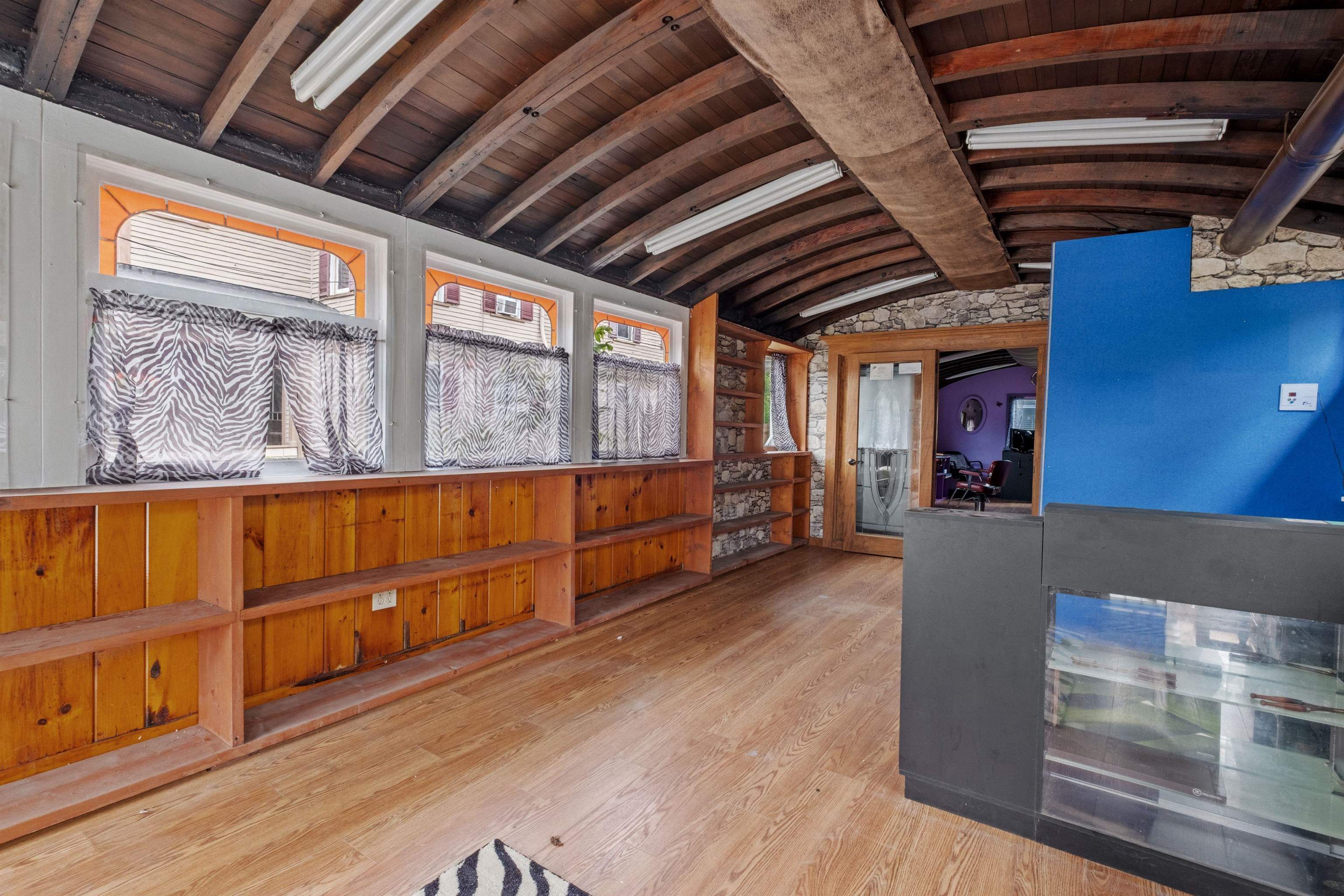 376 Portland Street Property Photo 49