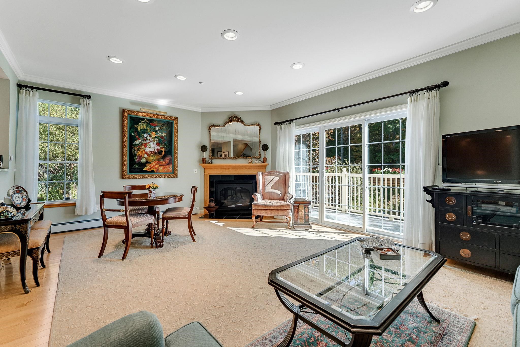 31 Forest Edge Drive Property Photo 8