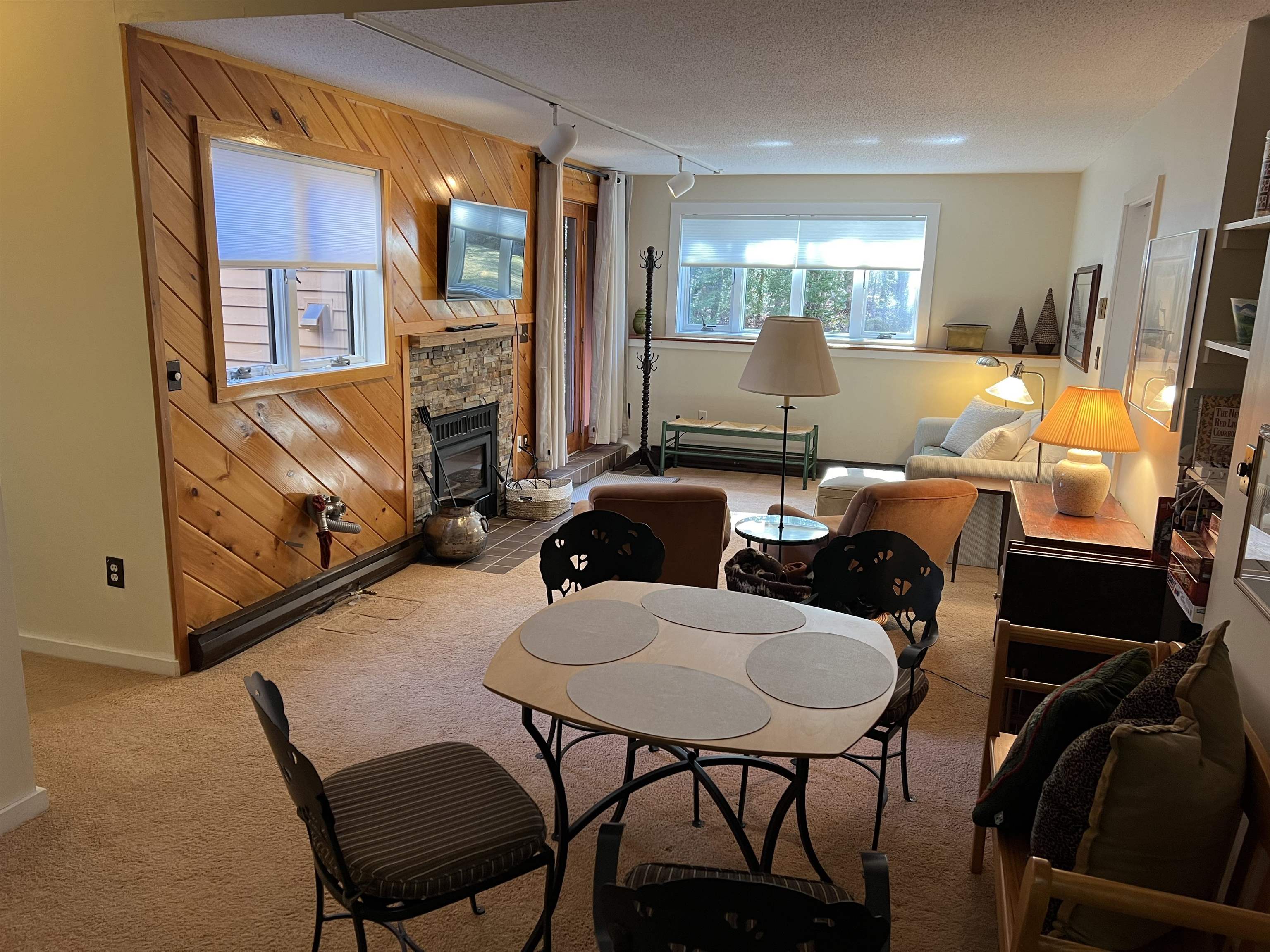 13 Forest Rim Way Property Photo 1