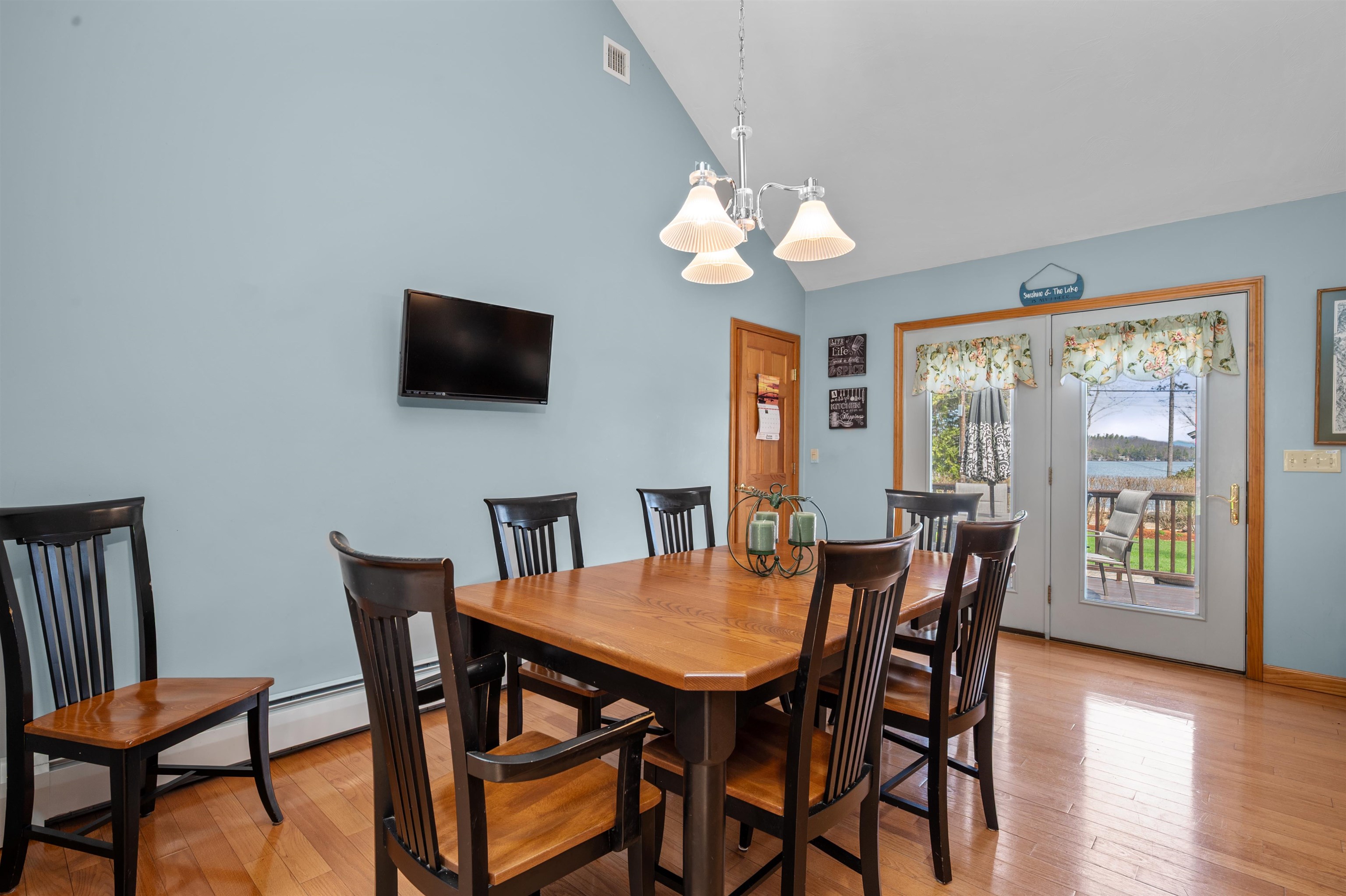 1756 Mount Major Highway Property Photo 16