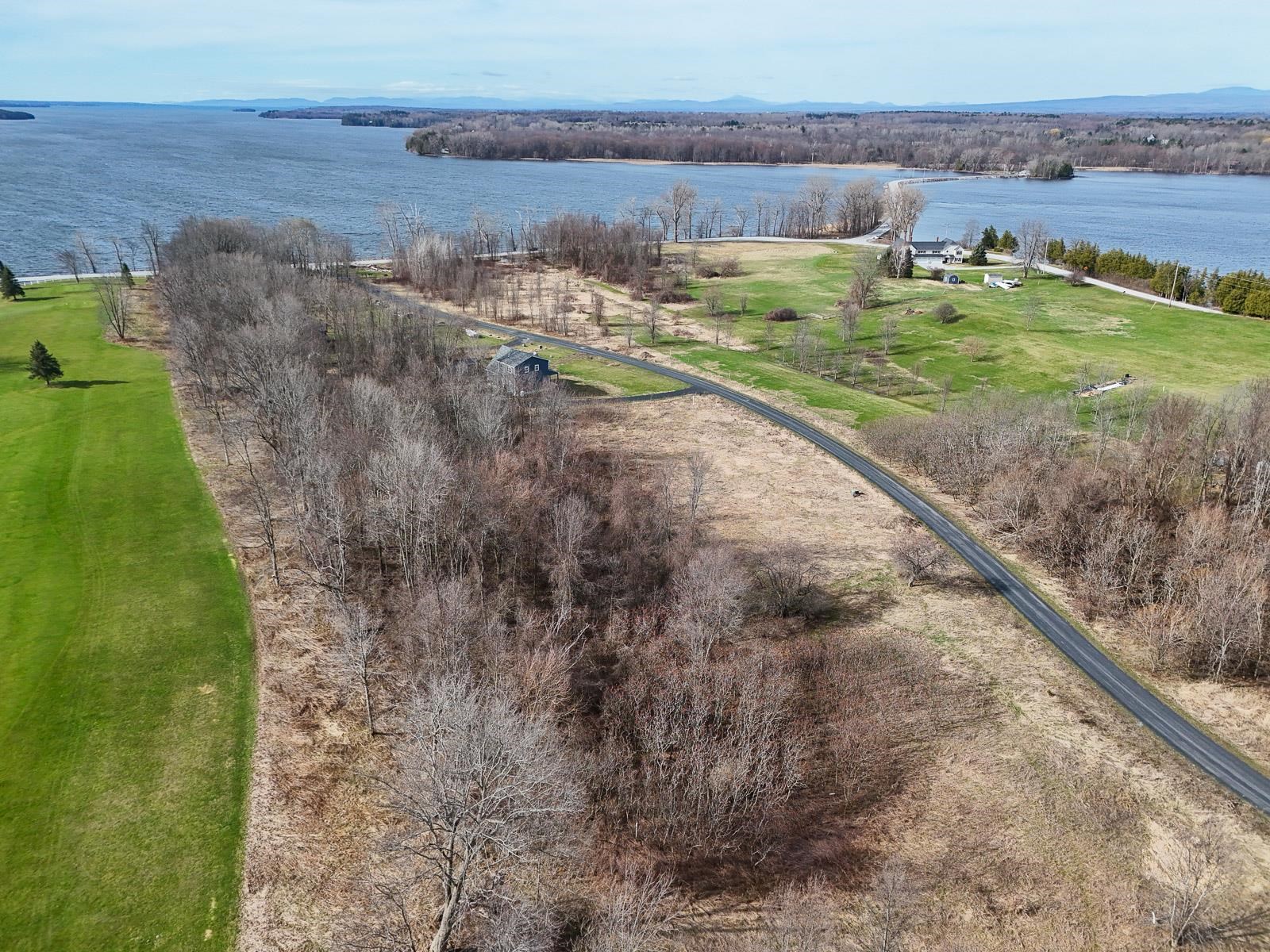 220 Terrapin Lane Property Photo 2