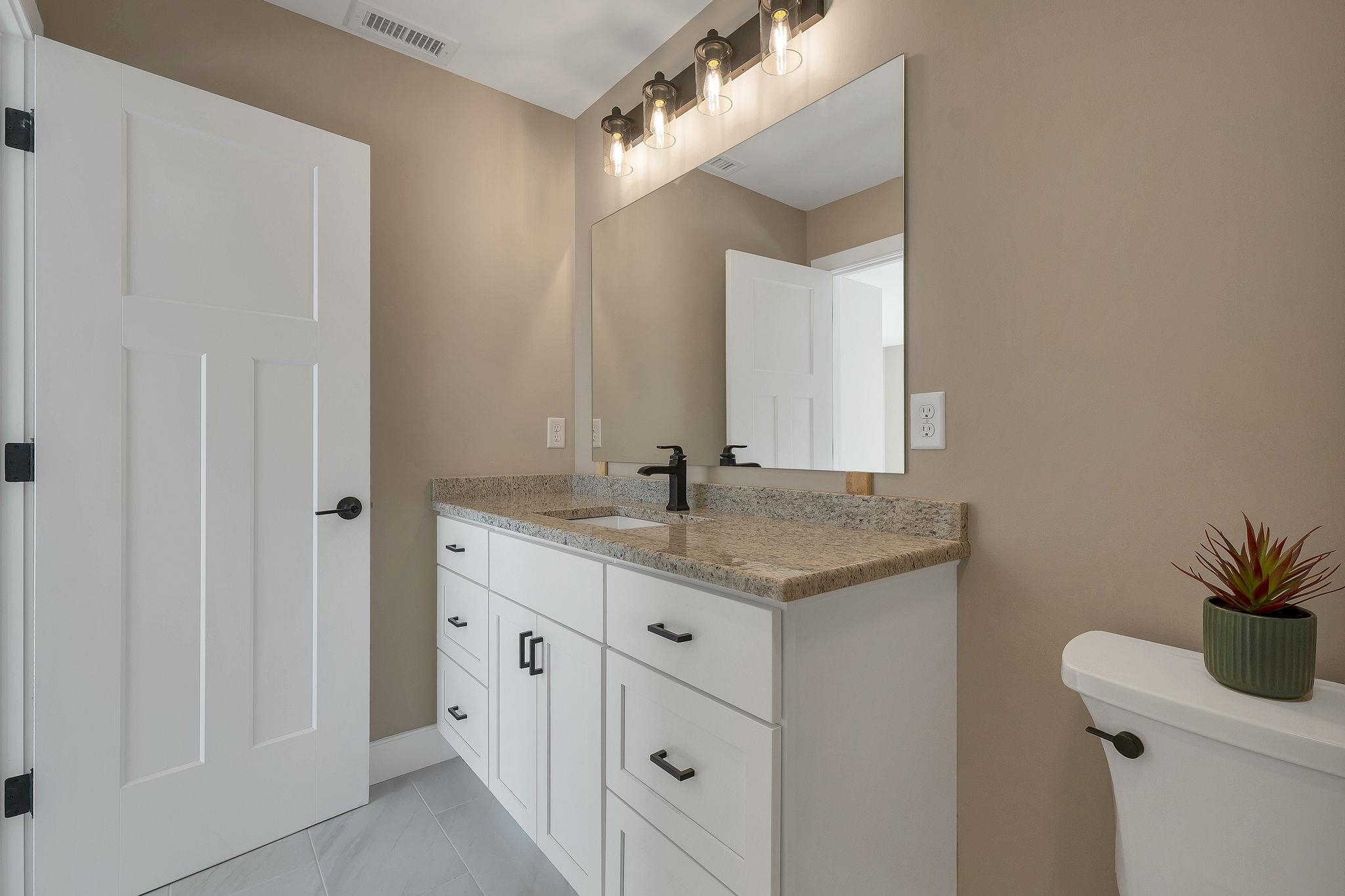 669 High Street Property Photo 17
