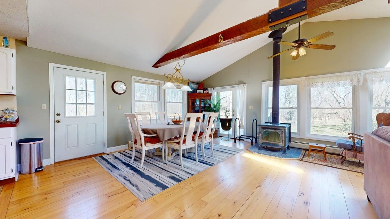 14 Ferry Road Property Photo 12