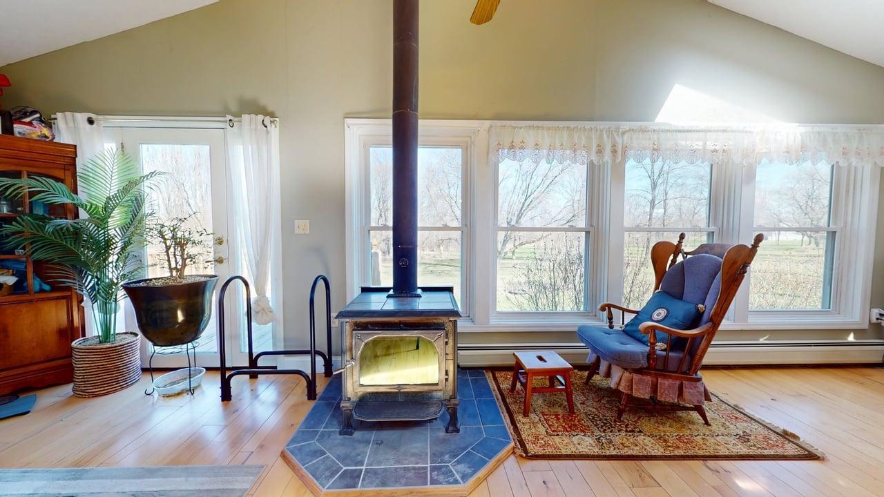 14 Ferry Road Property Photo 16