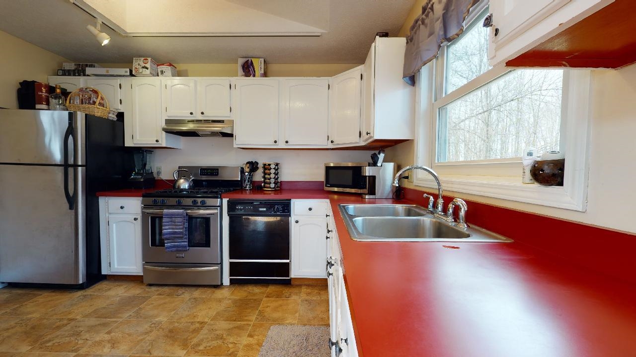 14 Ferry Road Property Photo 22