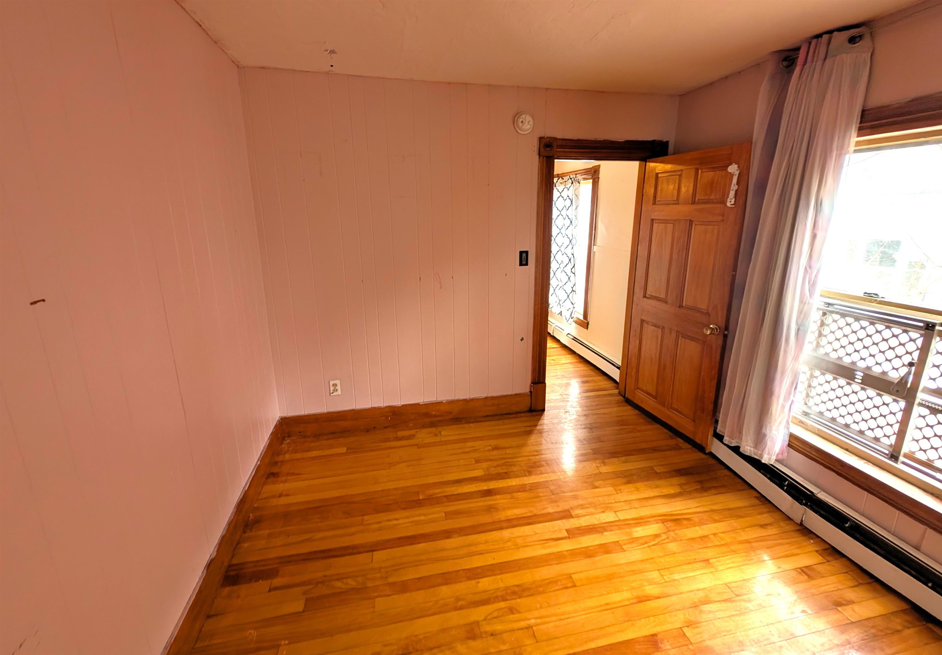 717 Second Avenue Property Photo 6