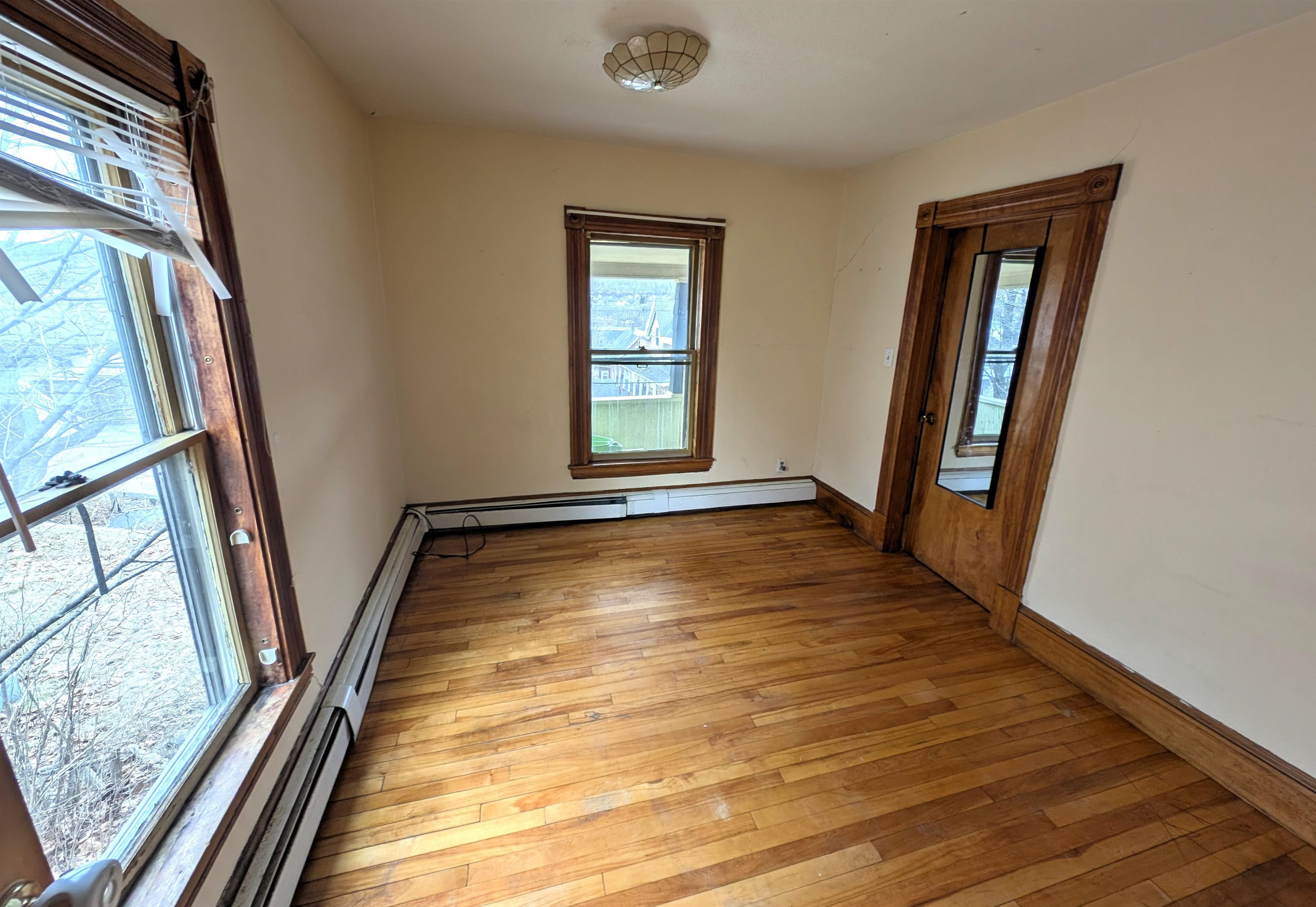 717 Second Avenue Property Photo 8