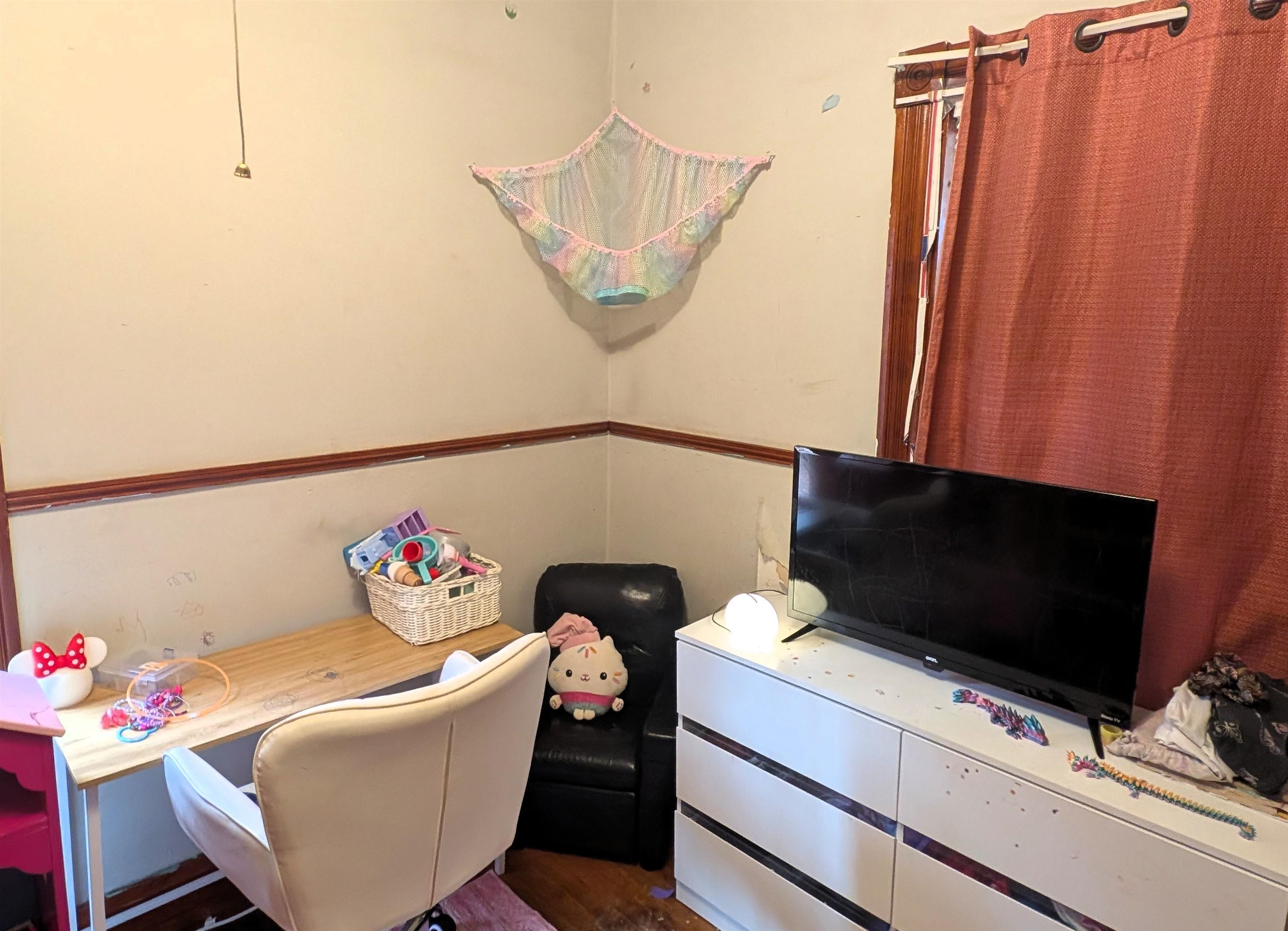 717 Second Avenue Property Photo 18