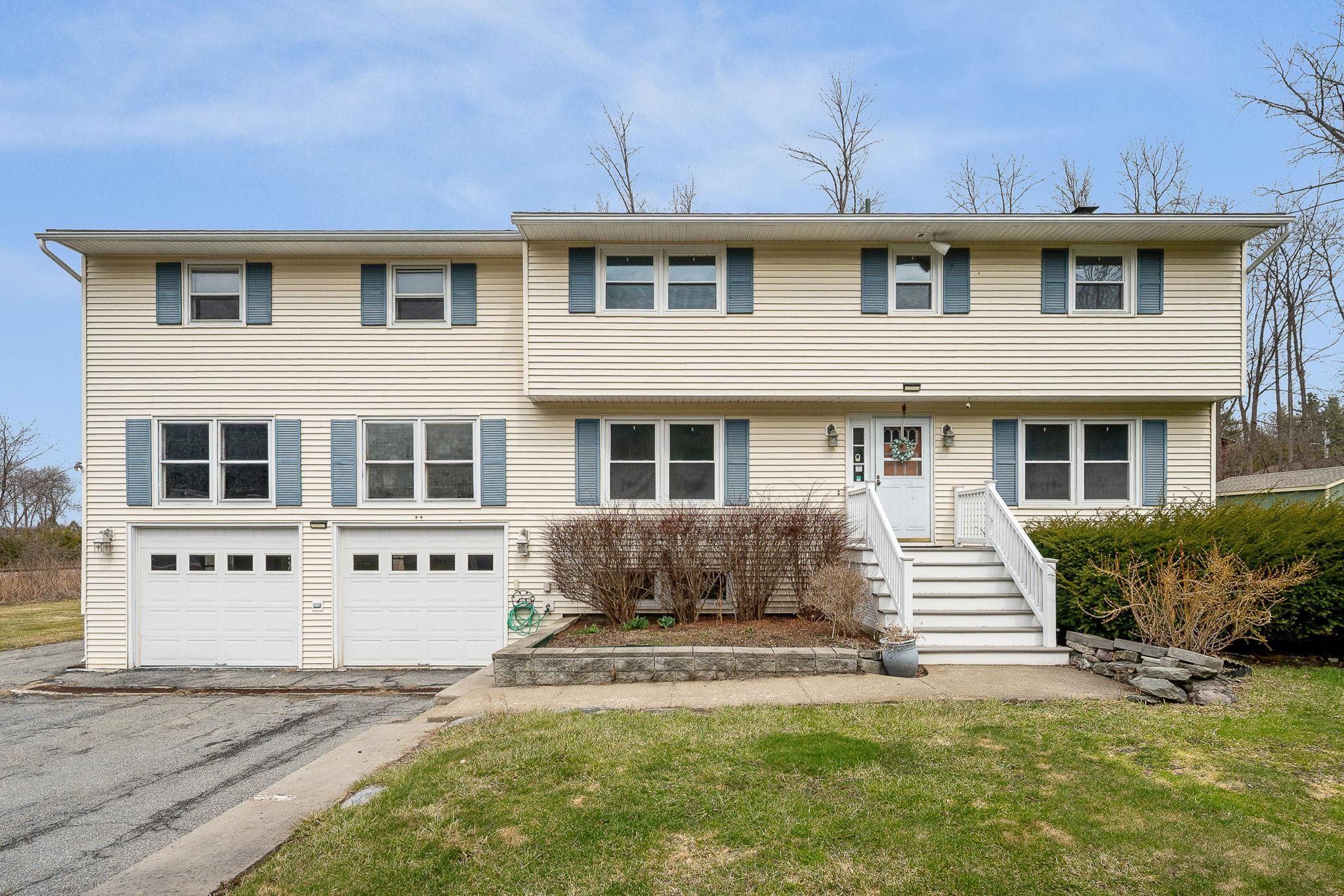 166 Lakeview Drive Property Photo 1