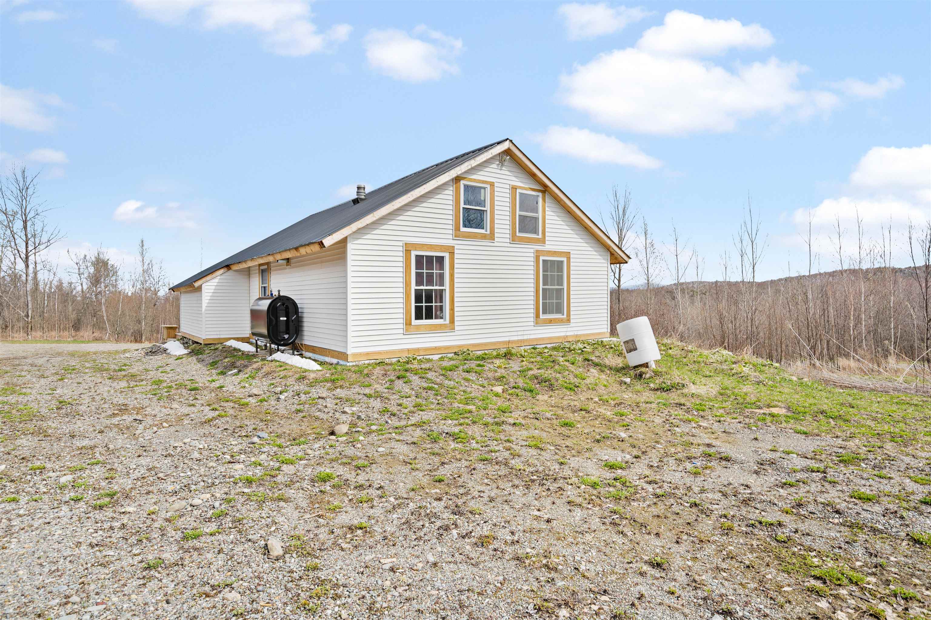 191 Molly Lane Property Photo 3