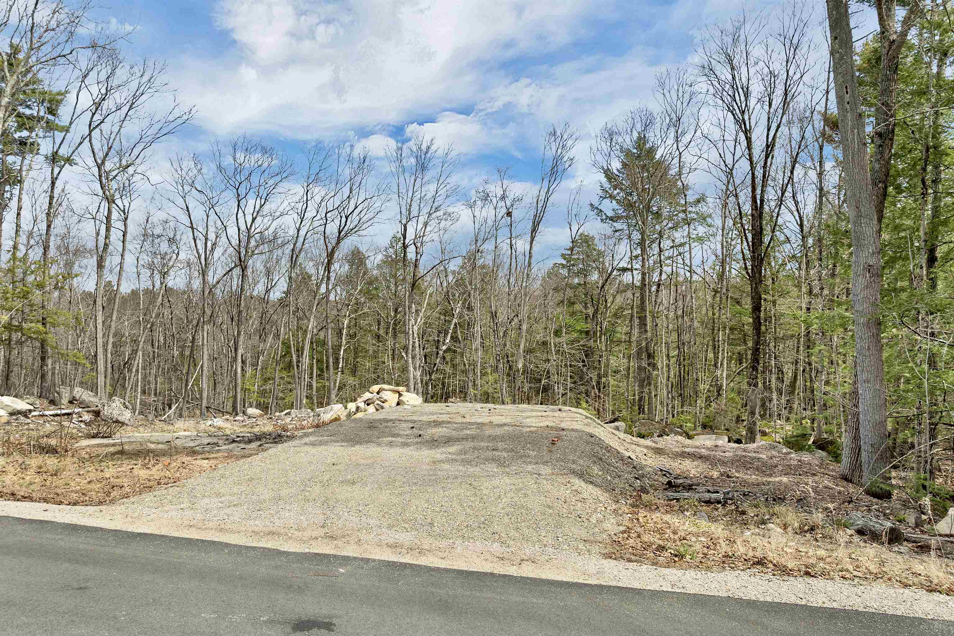 24-12 Winnipesaukee Drive Property Photo 4