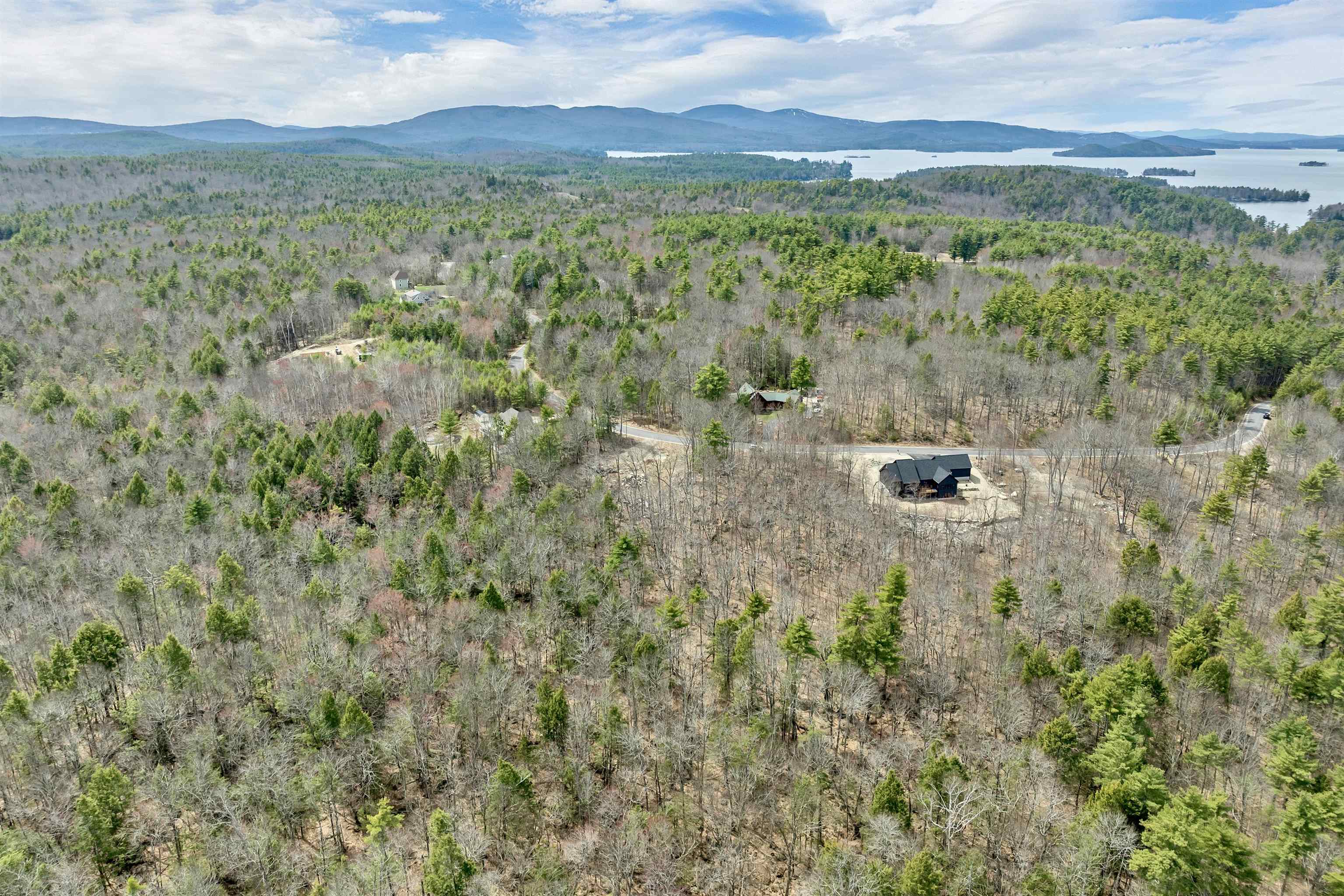 24-12 Winnipesaukee Drive Property Photo 10