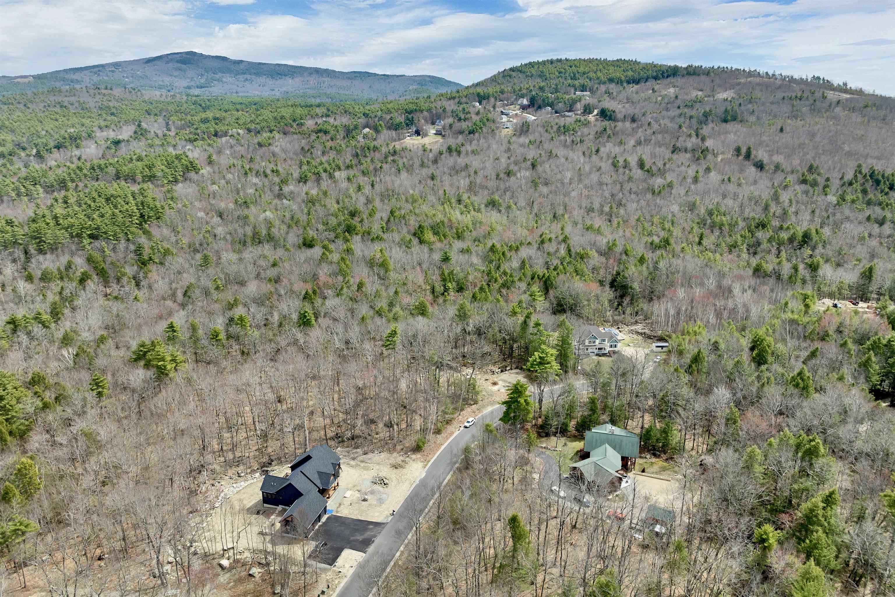 24-12 Winnipesaukee Drive Property Photo 12