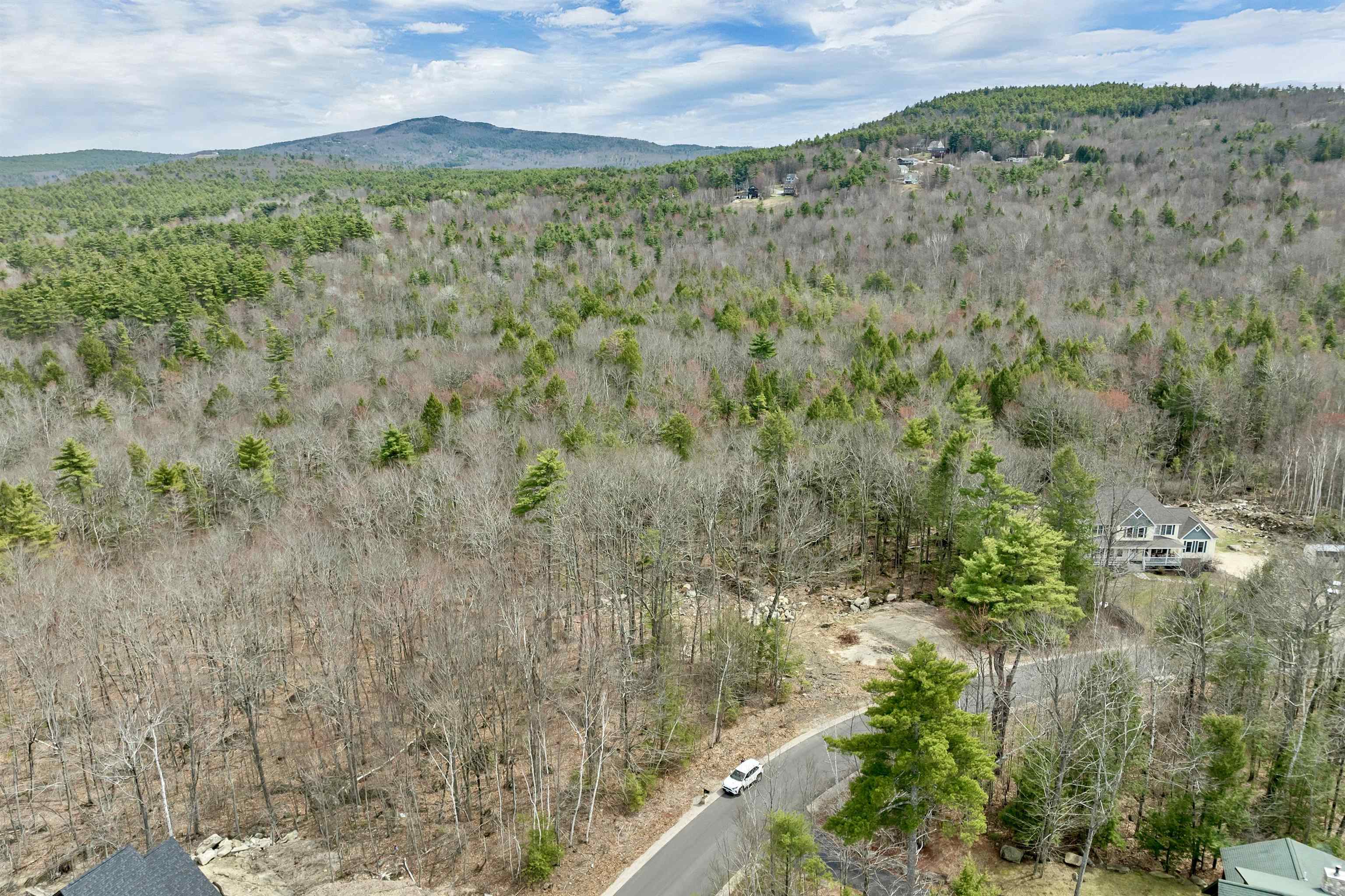 24-12 Winnipesaukee Drive Property Photo 14