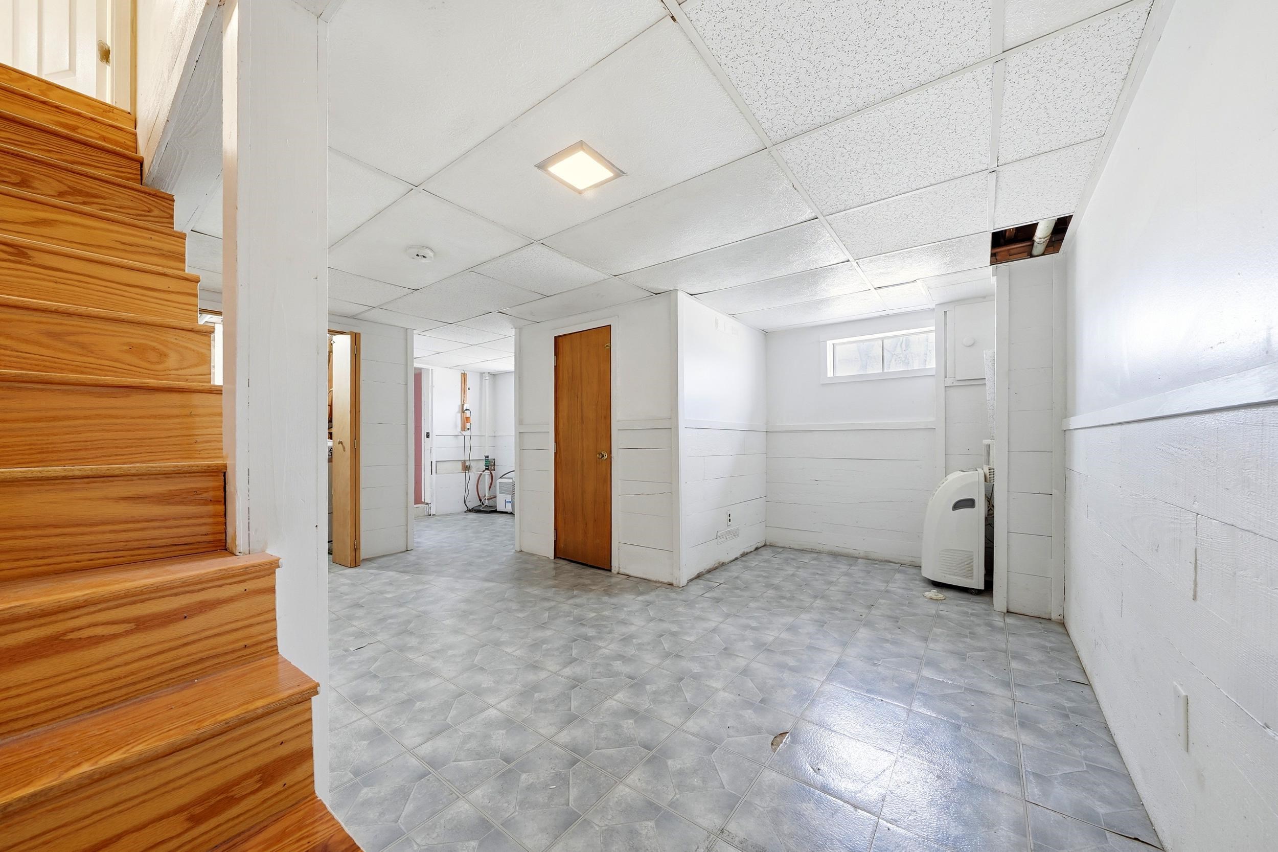 243 Winnacunnet Road Property Photo 24