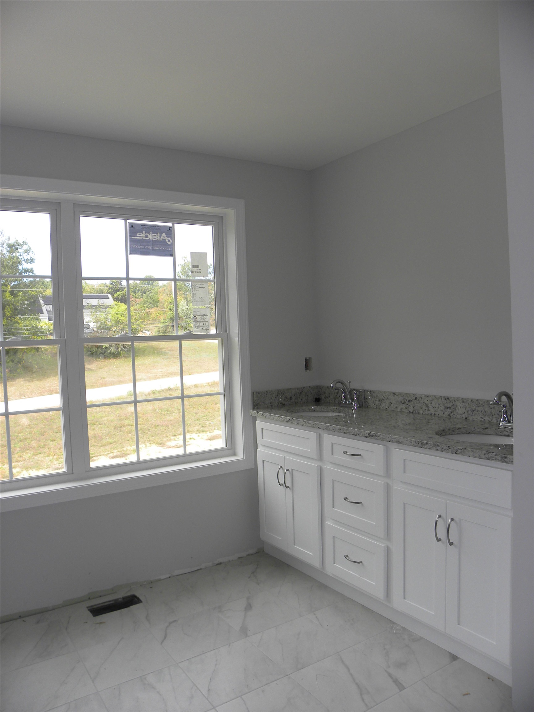 11 Hillside Terrace Property Photo 14