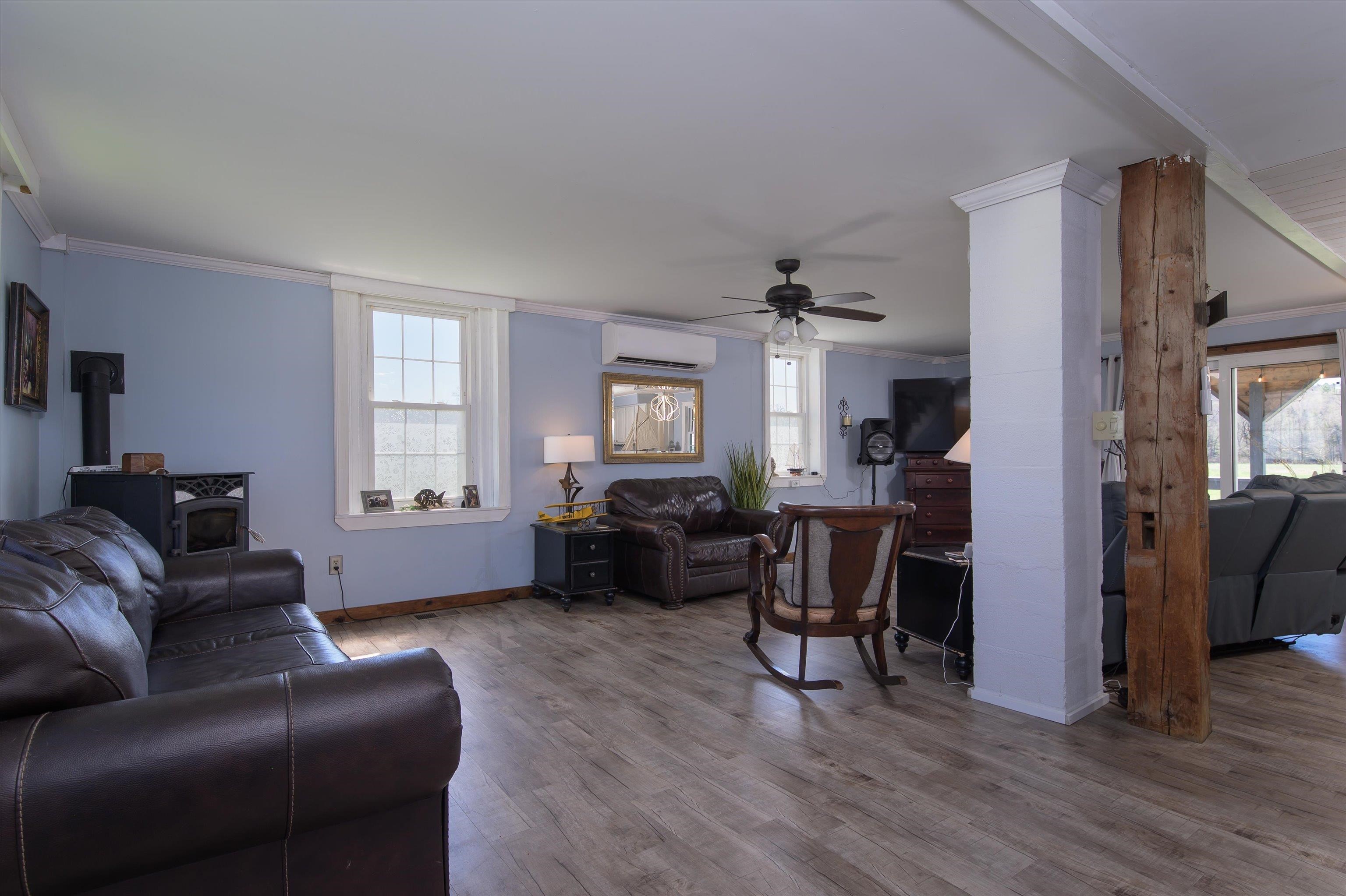 2091 North Lake Road Property Photo 4