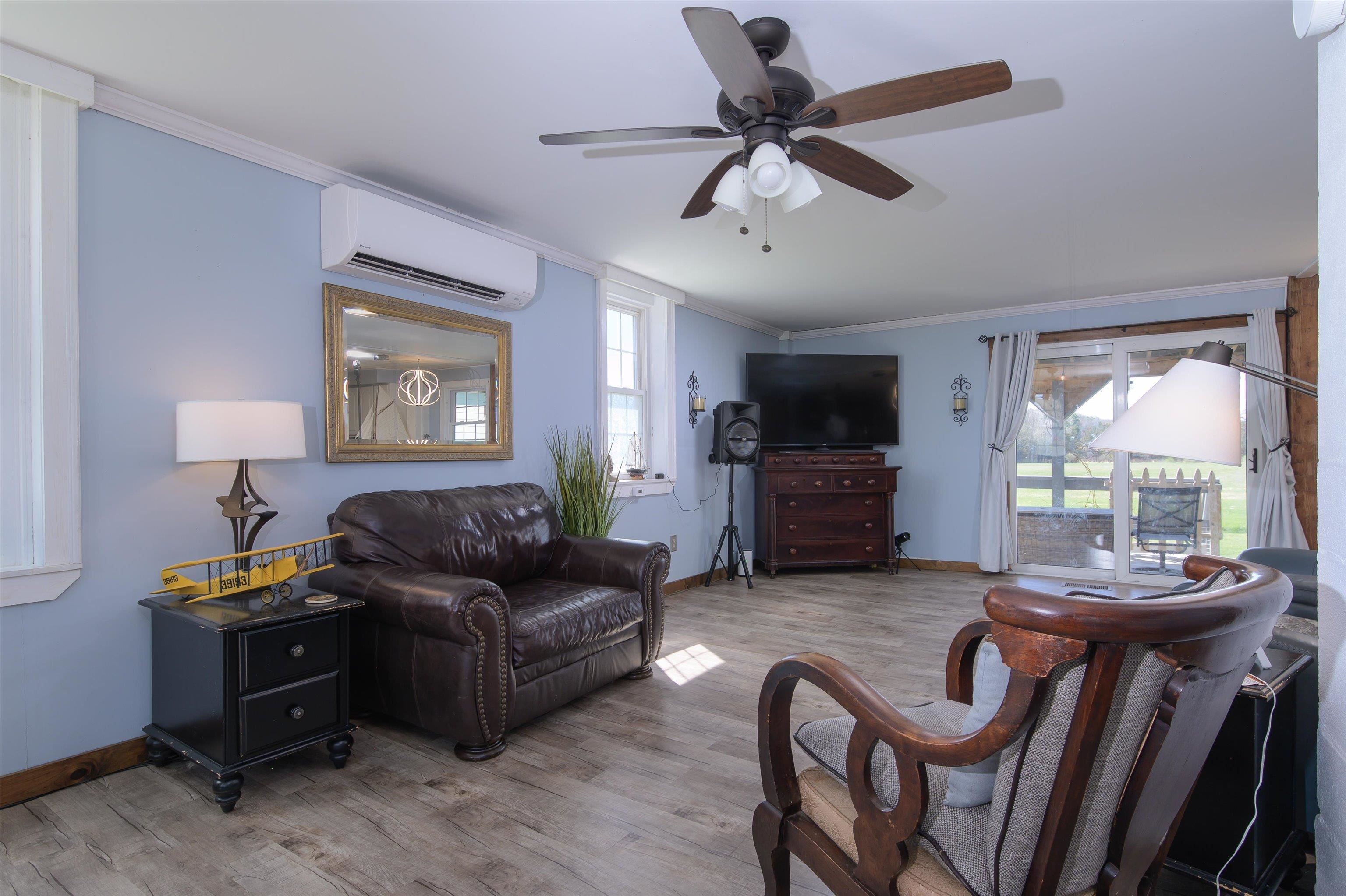 2091 North Lake Road Property Photo 5