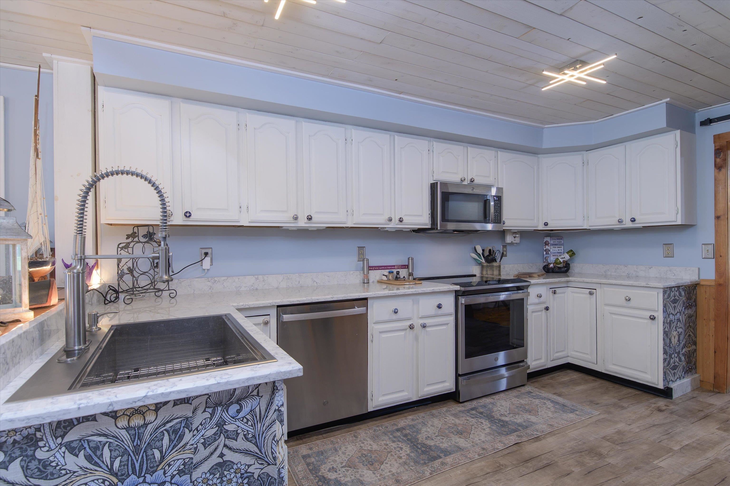 2091 North Lake Road Property Photo 13
