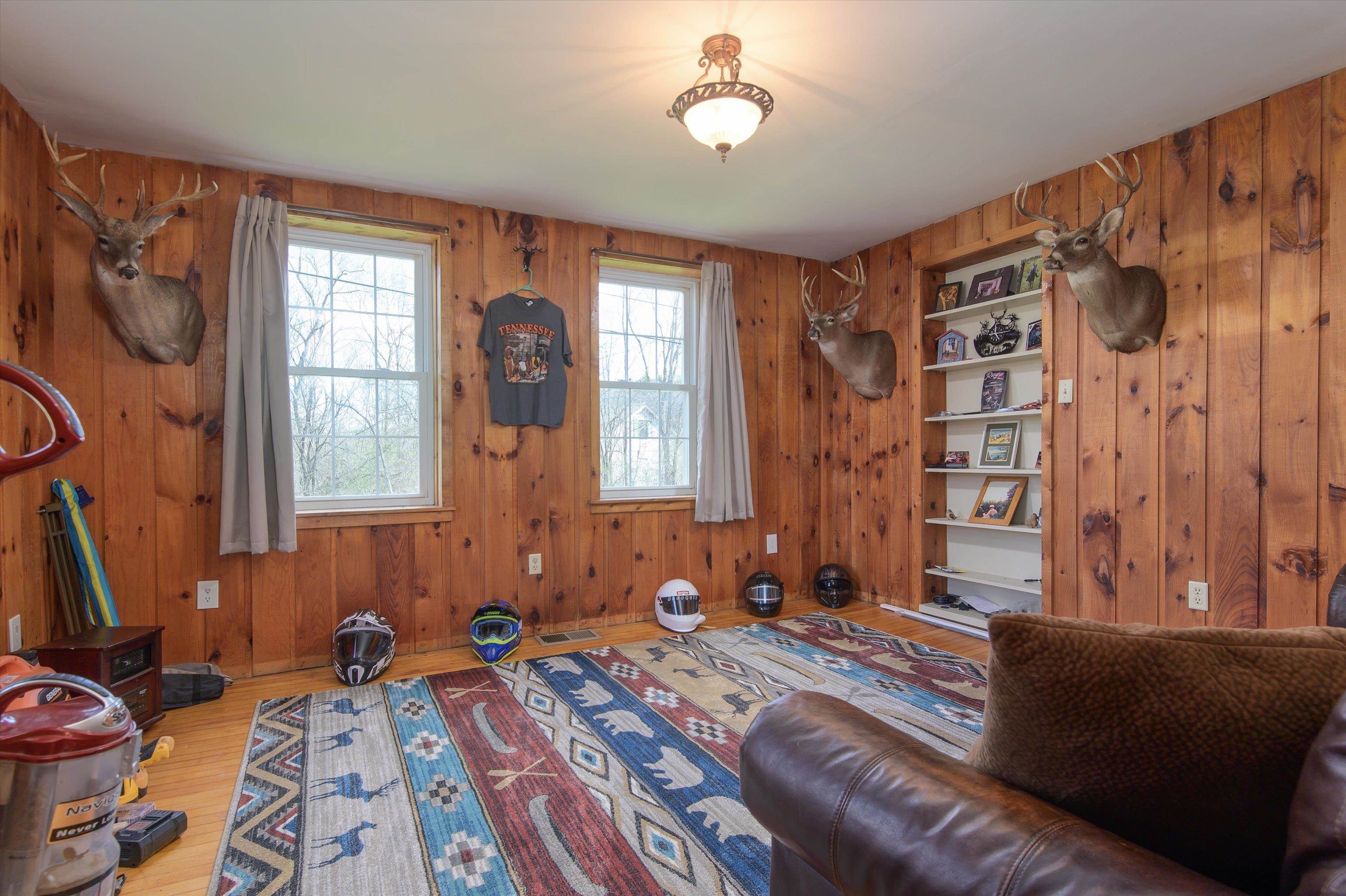 2091 North Lake Road Property Photo 17