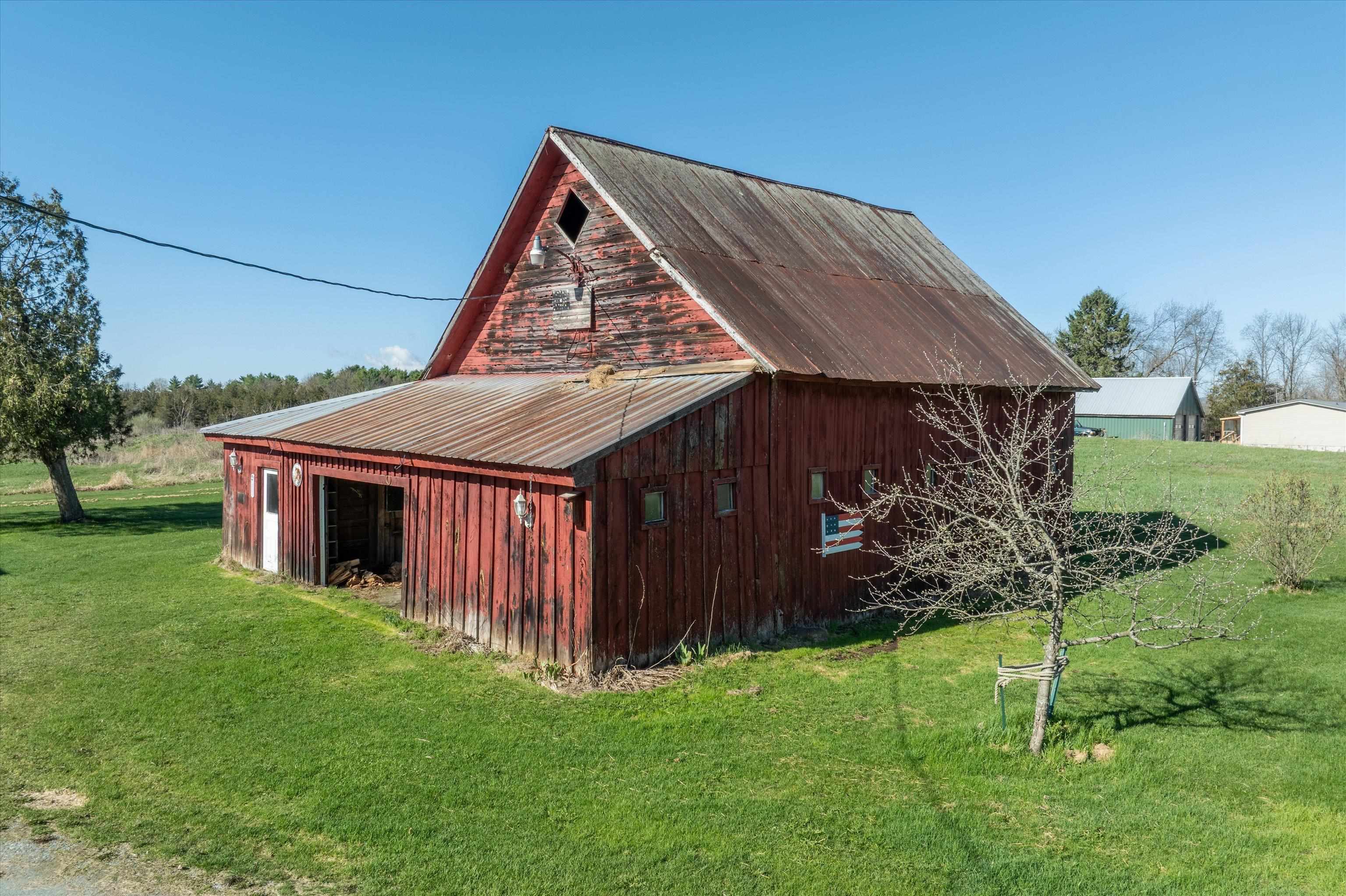 2091 North Lake Road Property Photo 39