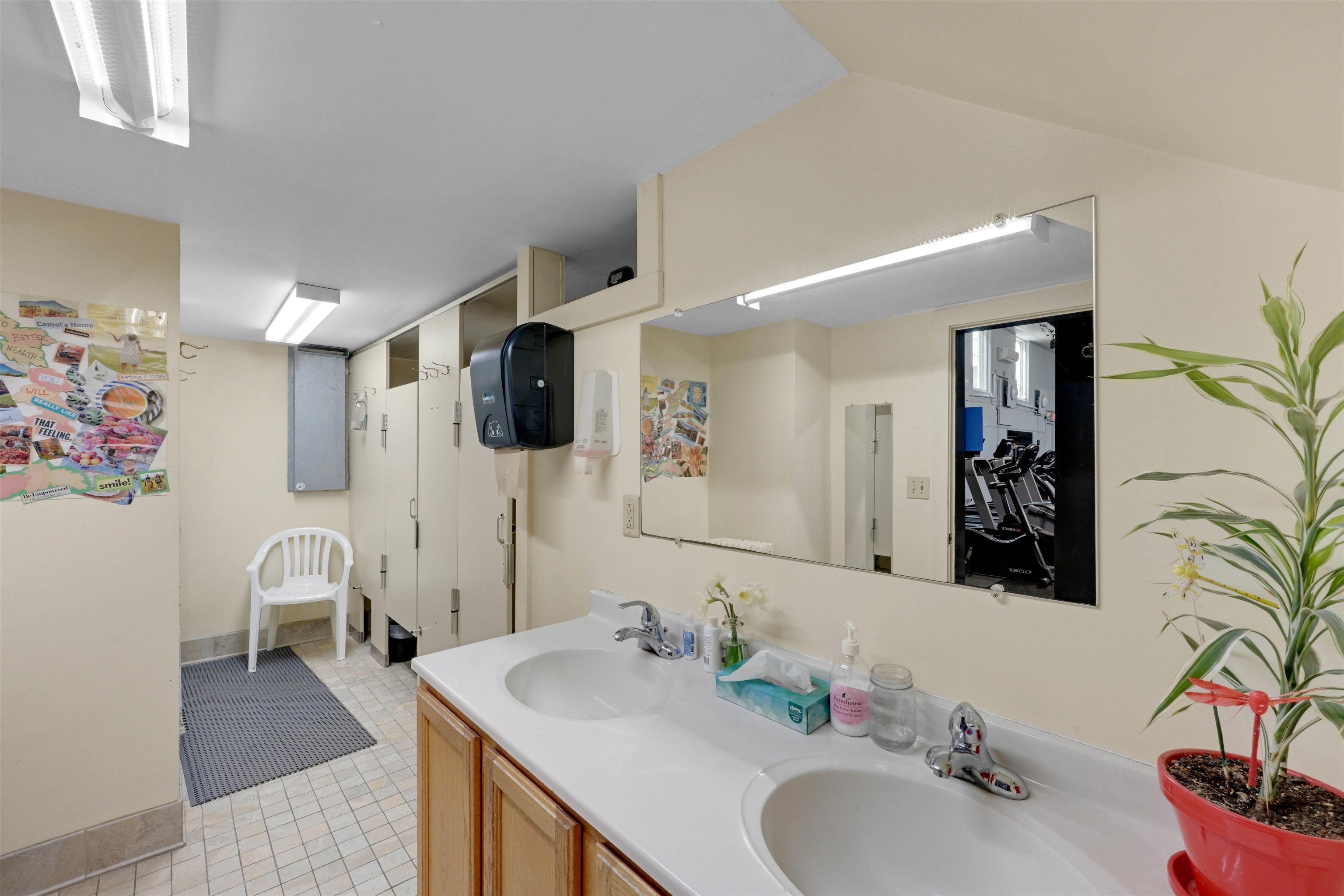 14 School Street Property Photo 30