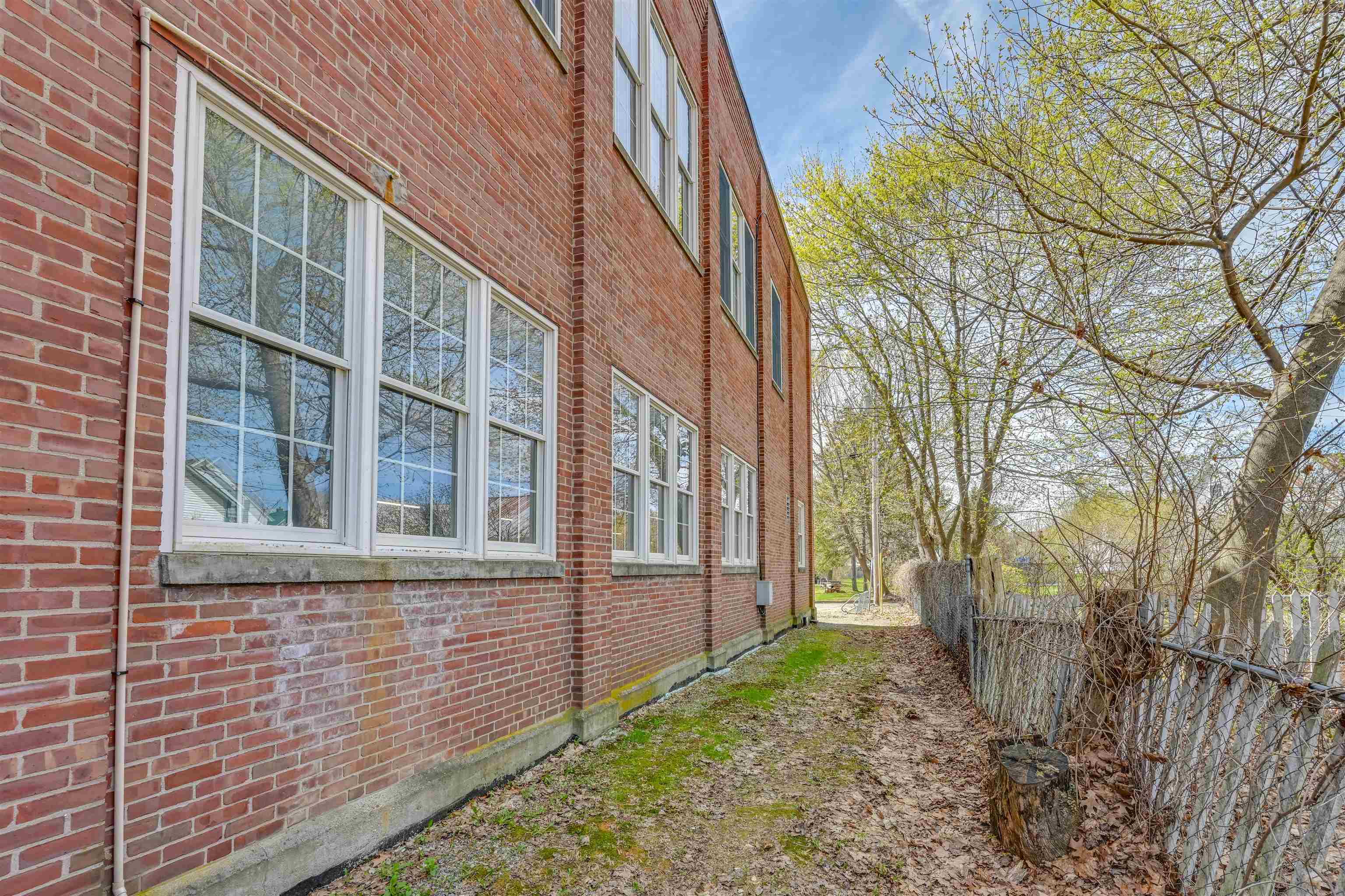 14 School Street Property Photo 48