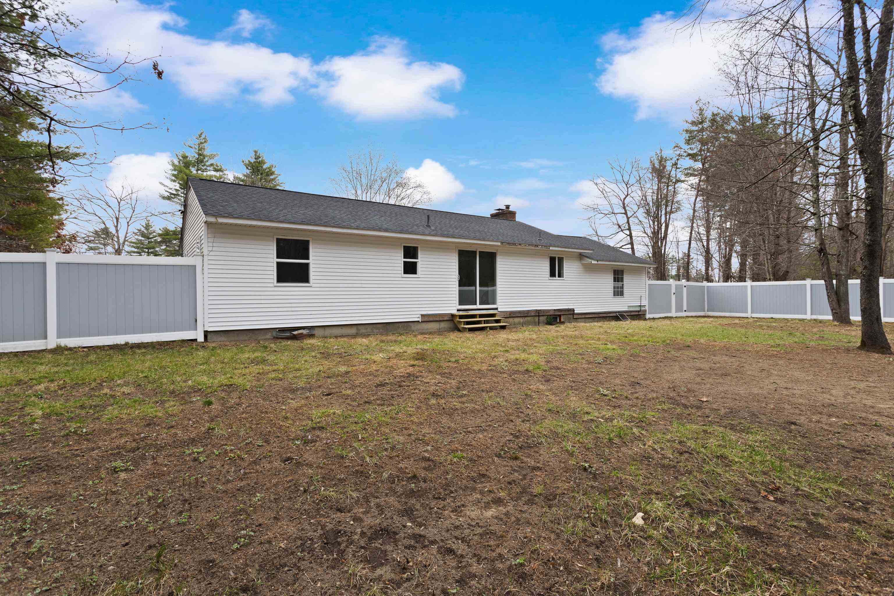 33 State Route 101a Property Photo 6
