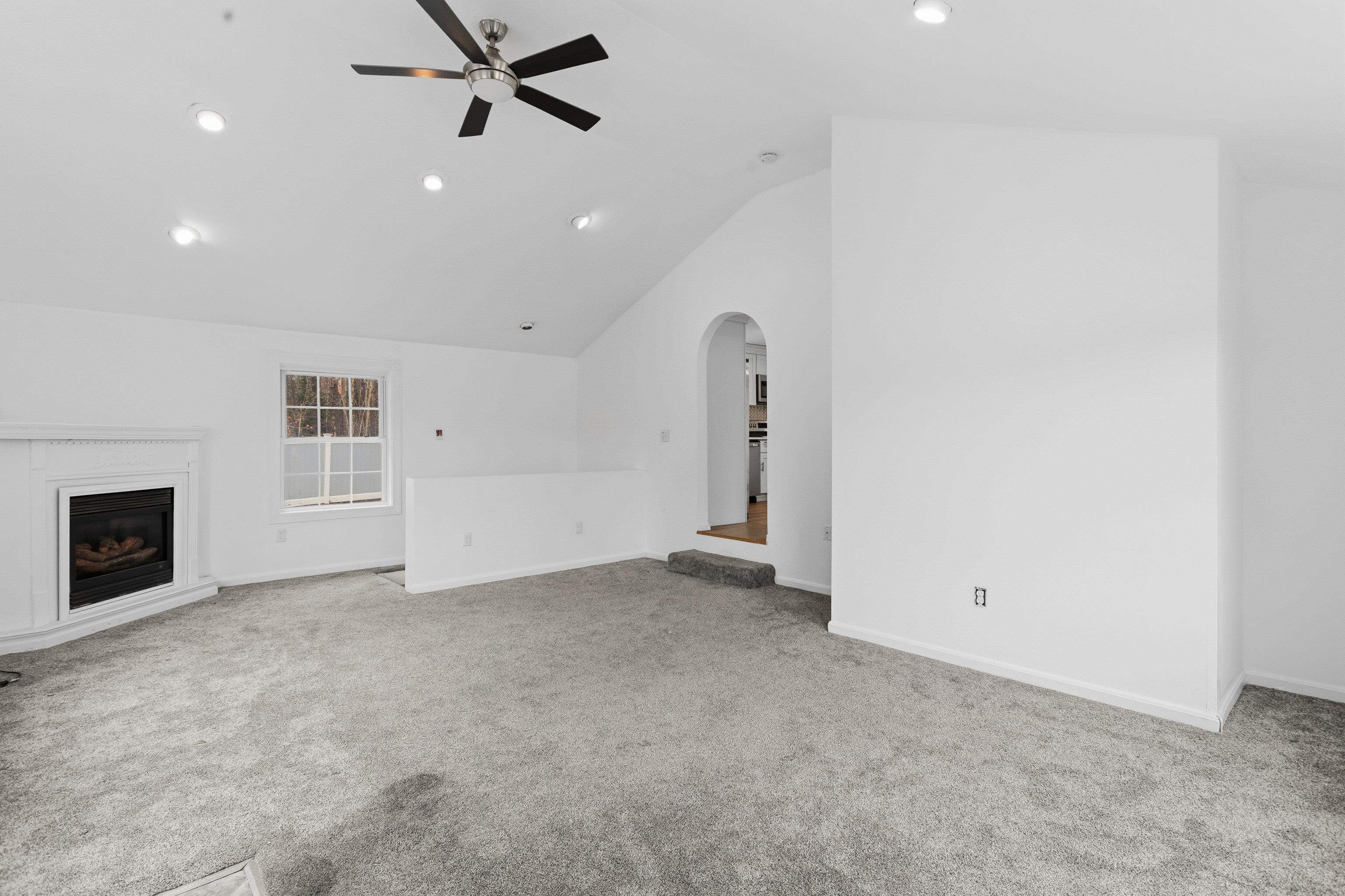 33 State Route 101a Property Photo 19