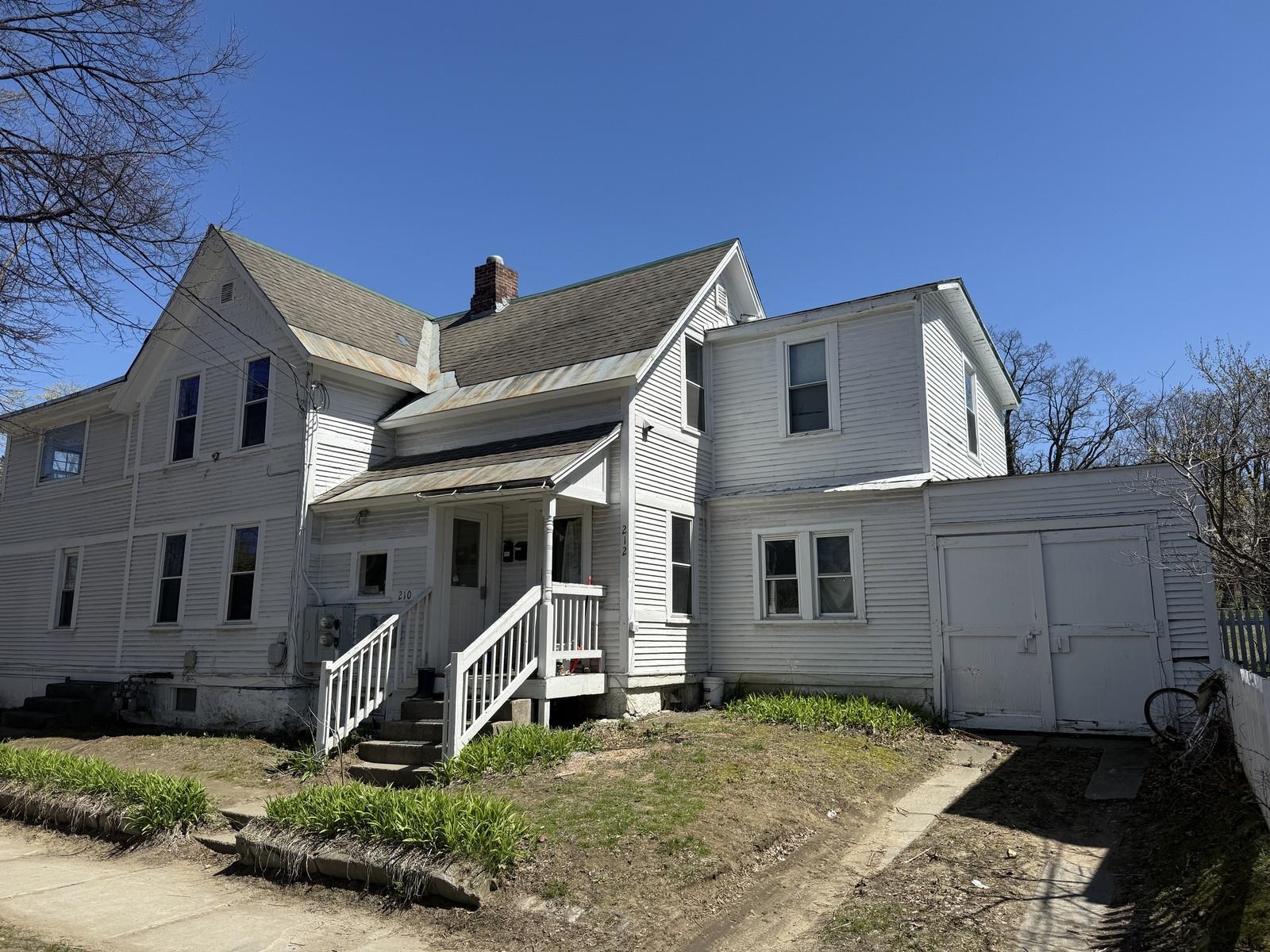 210-212 North Willard Street Property Photo 1