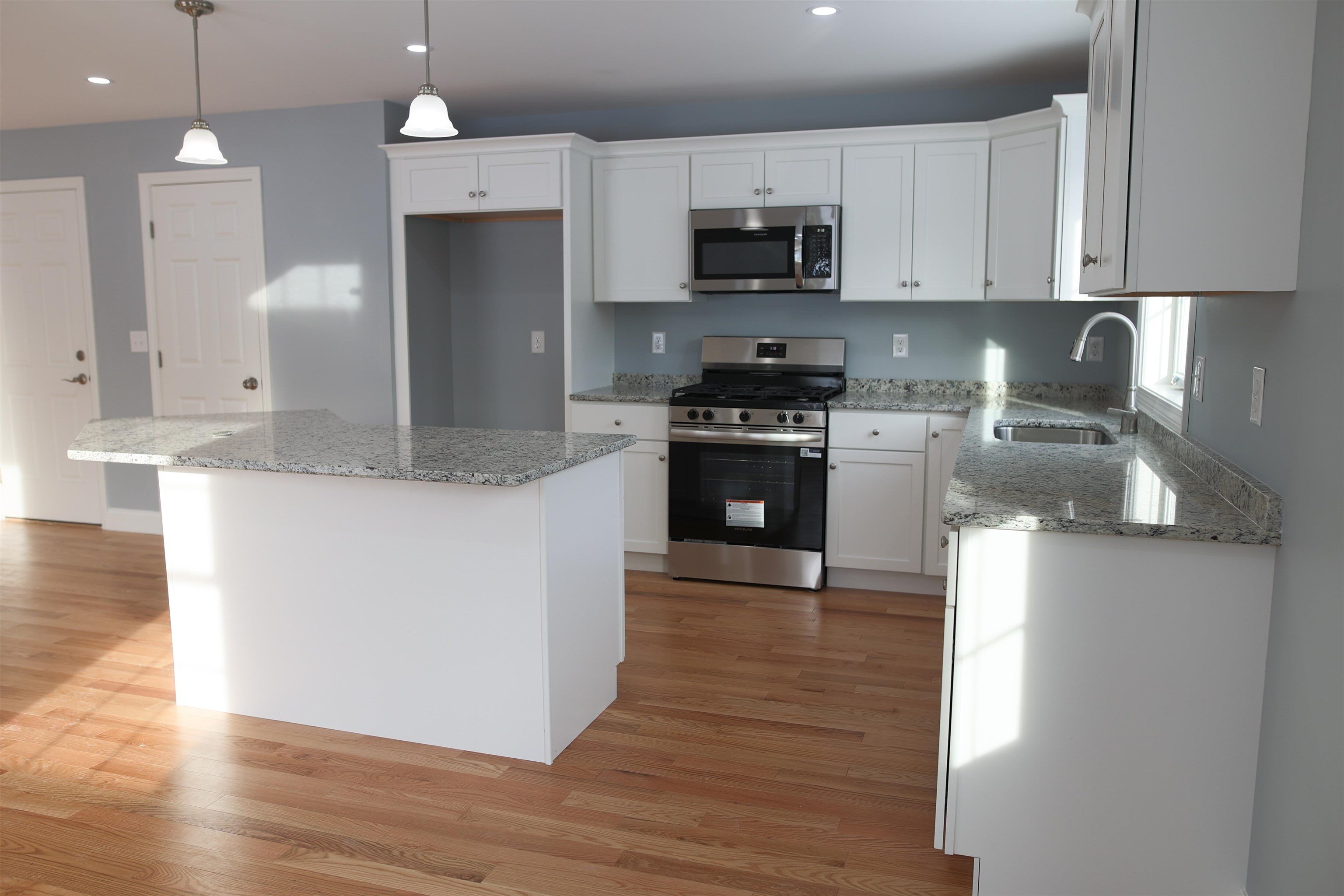 21 Library Street Property Photo 6