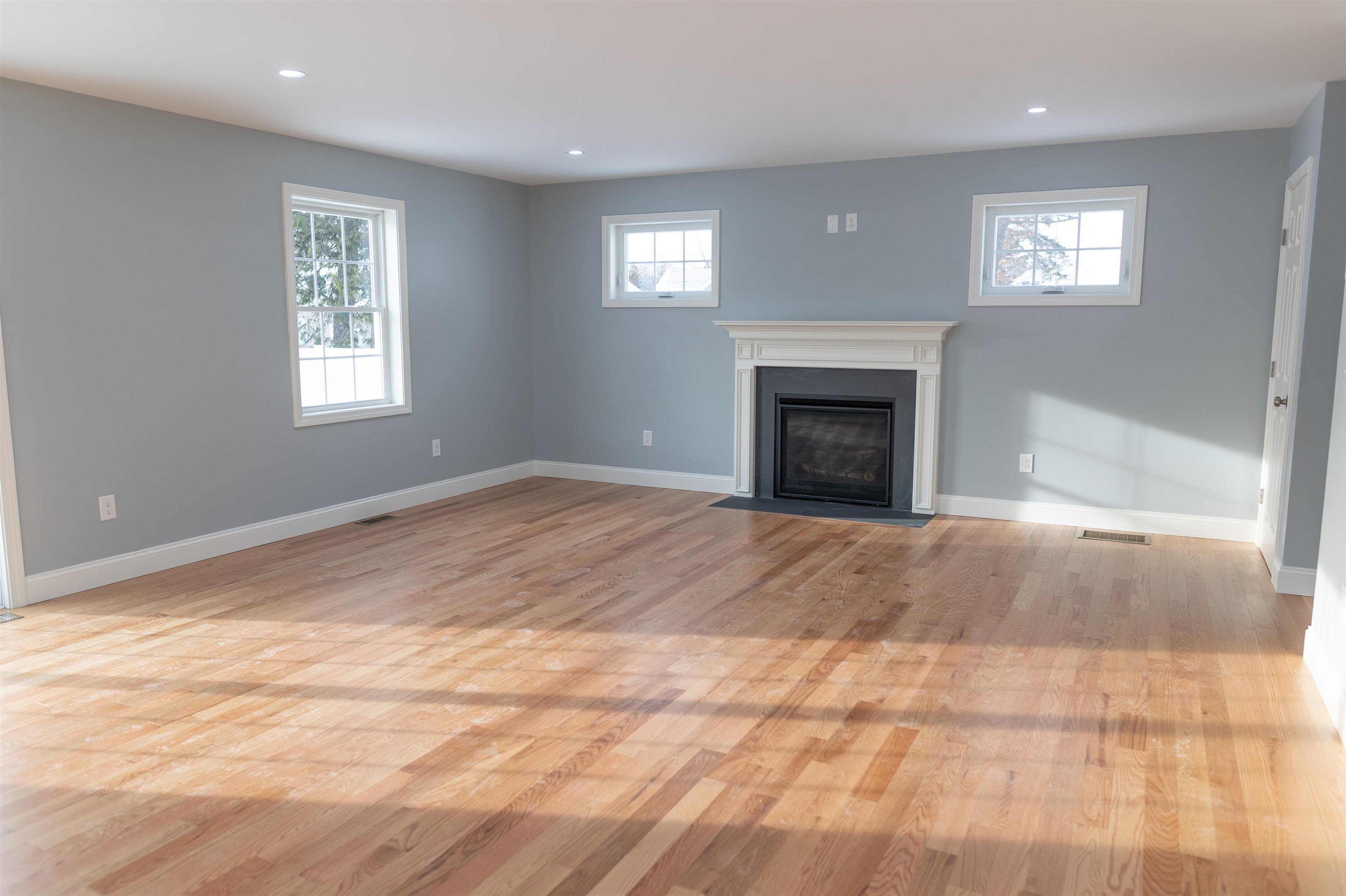 21 Library Street Property Photo 9