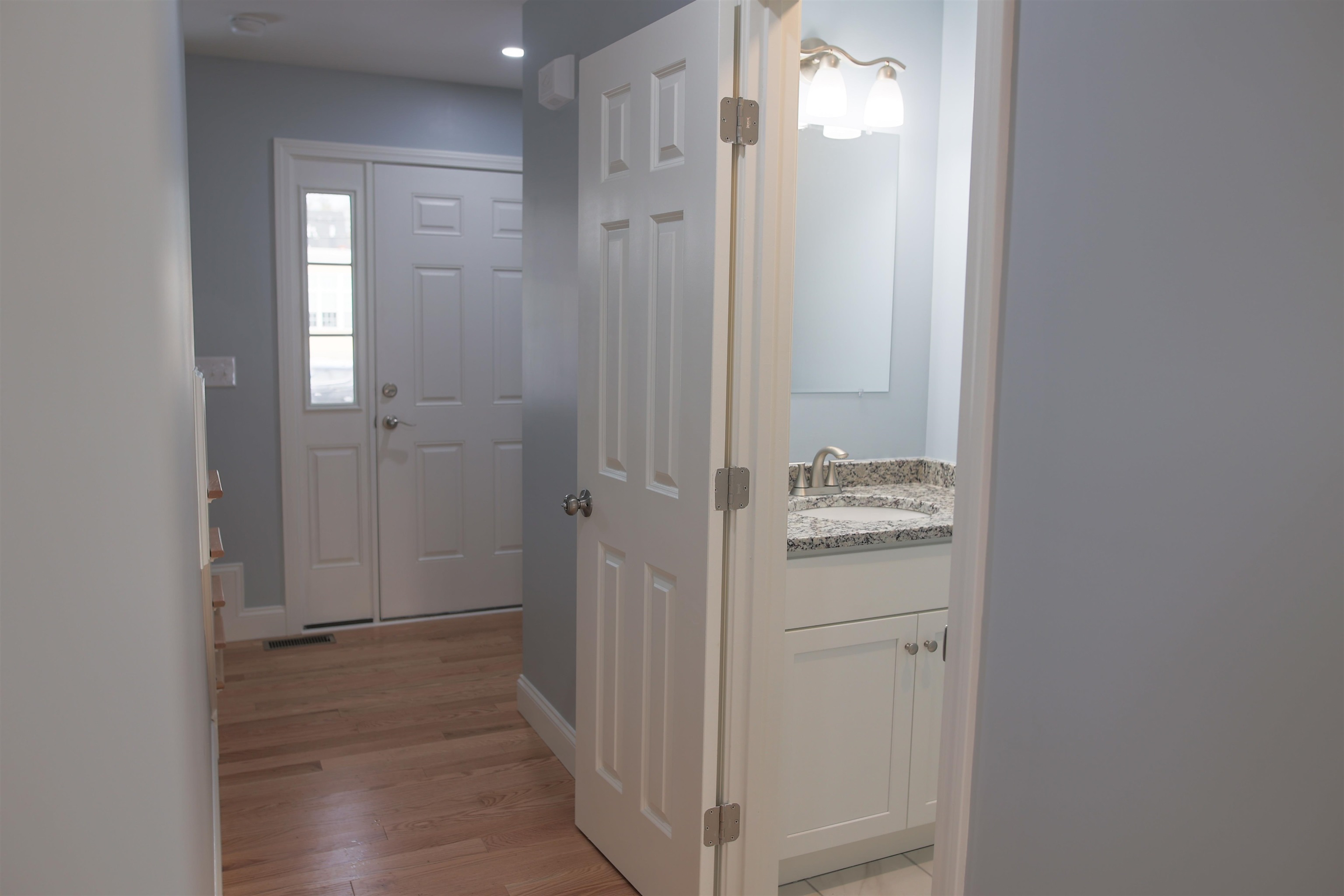 21 Library Street Property Photo 11