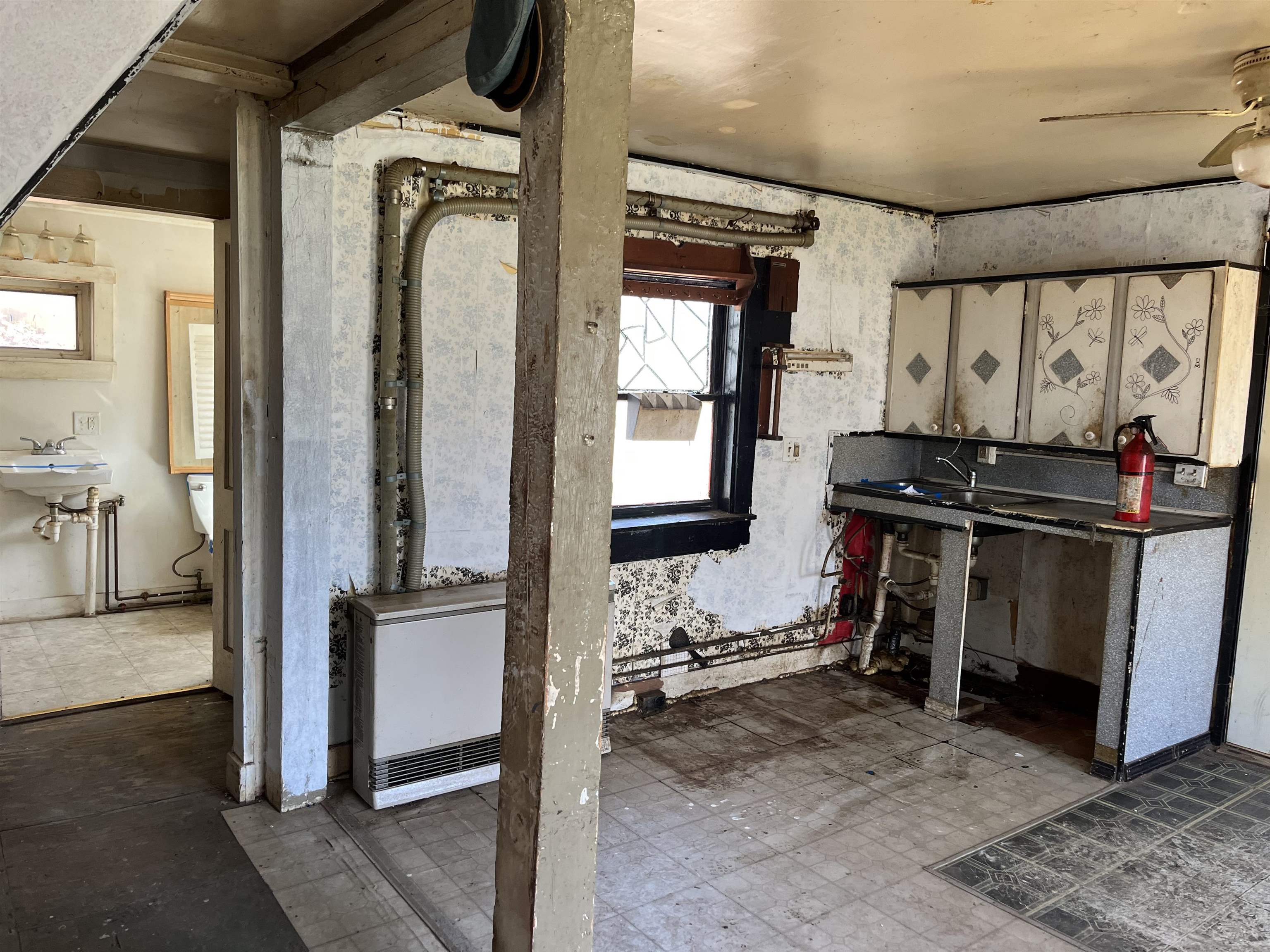 76 Water Street Property Photo 13