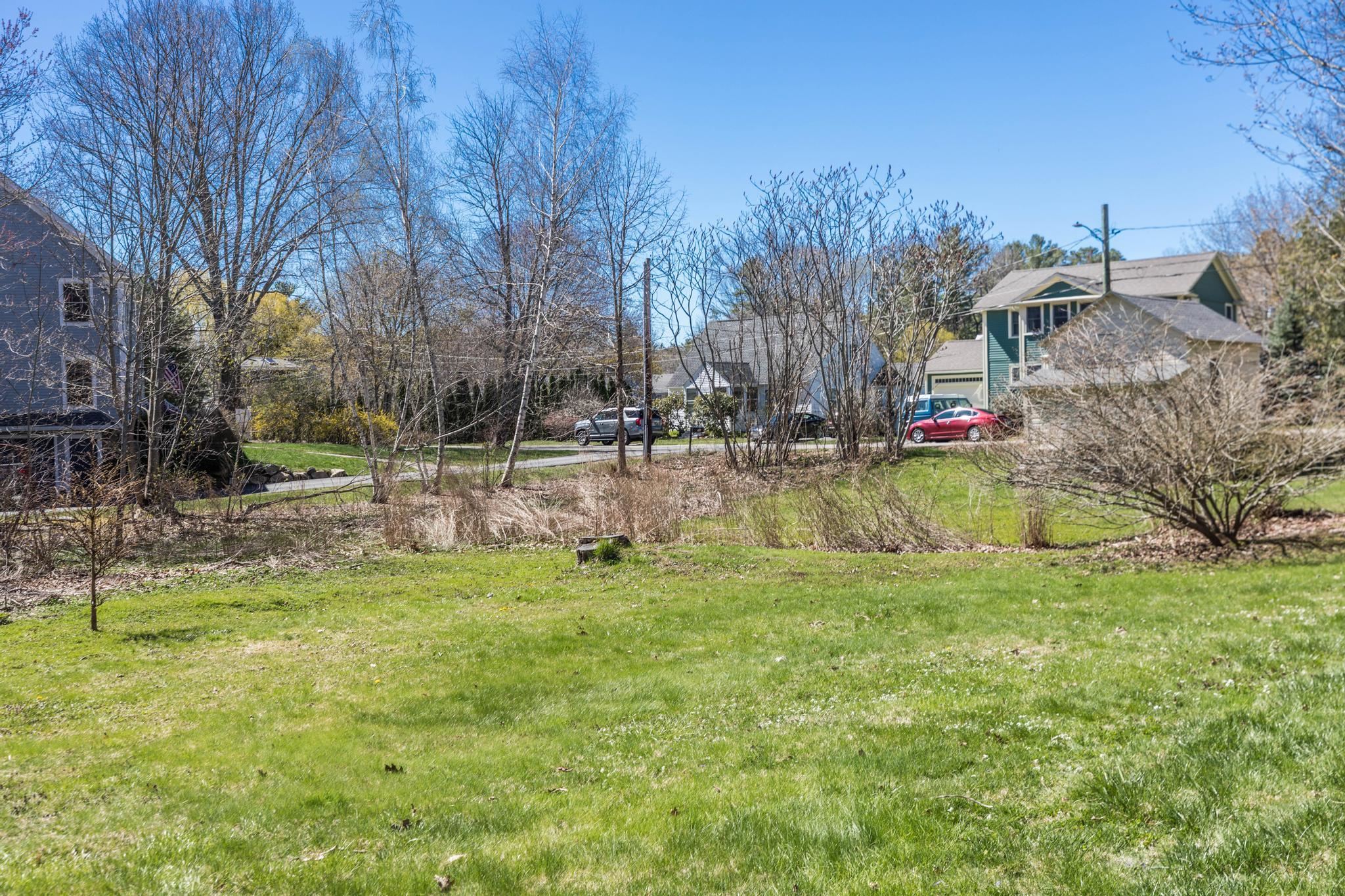 536 Middle Road Property Photo 29