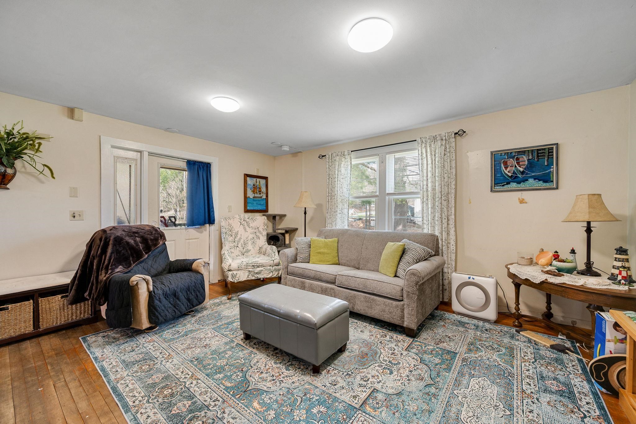 661 Elm Street Property Photo 14