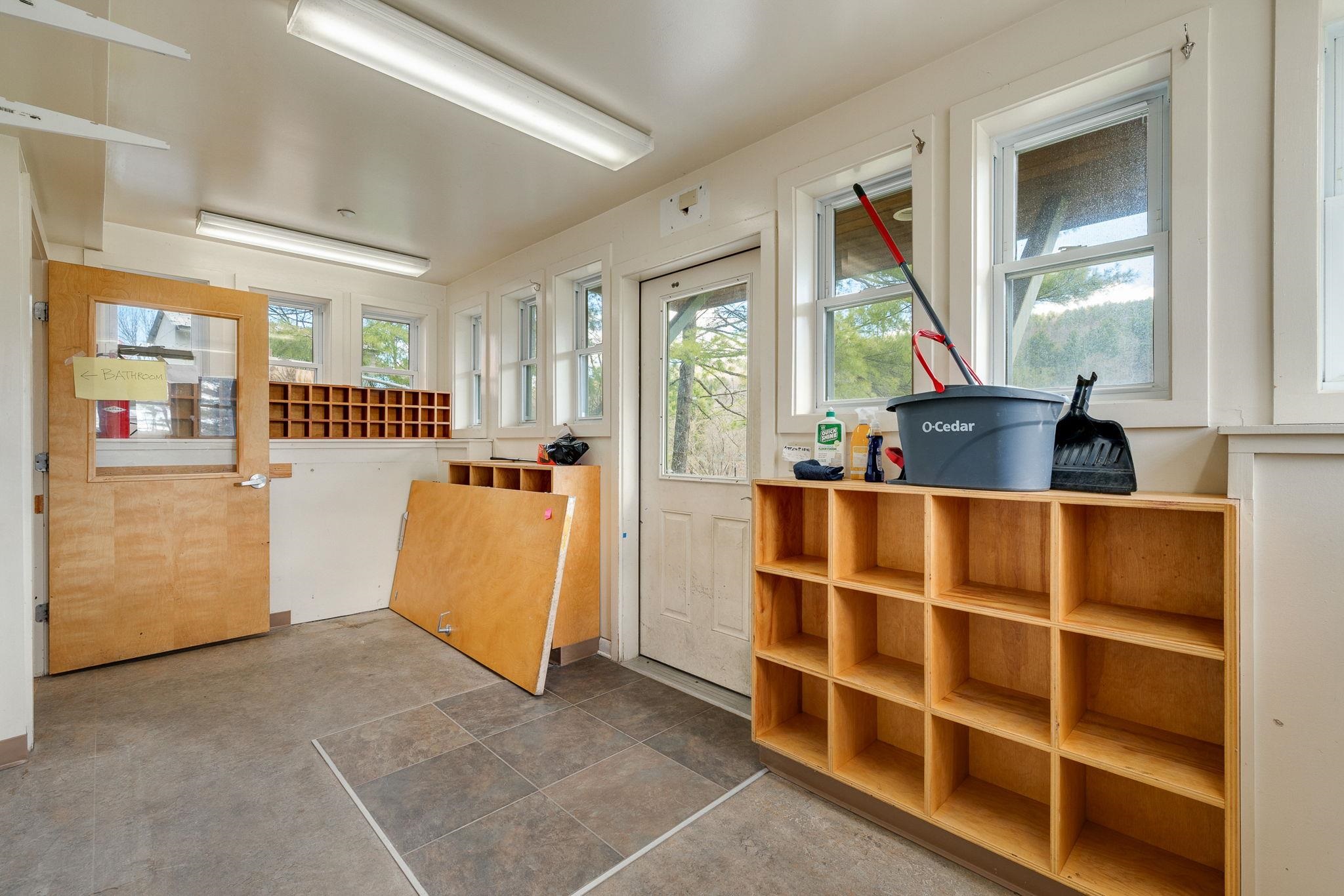 661 Elm Street Property Photo 33