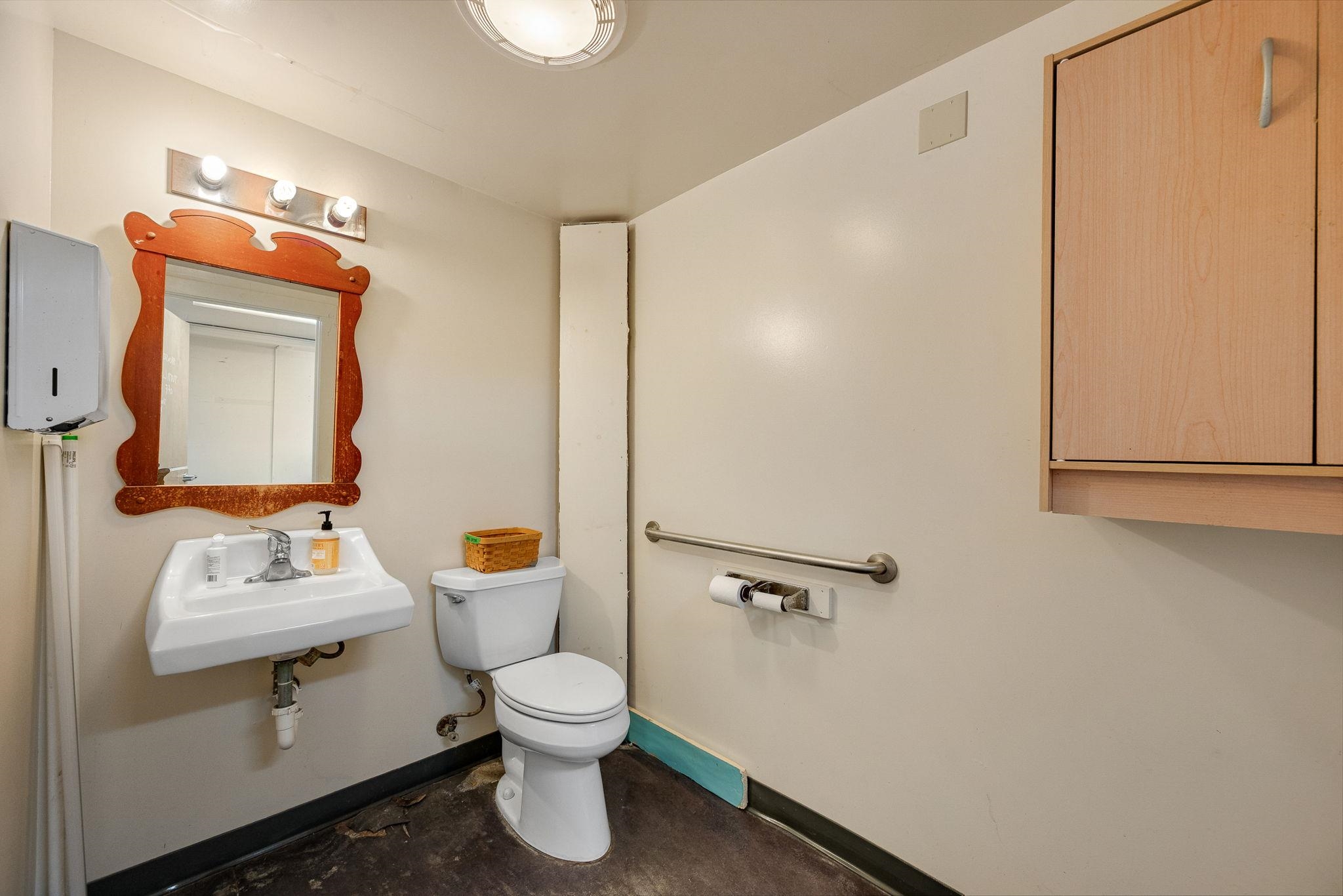 661 Elm Street Property Photo 37