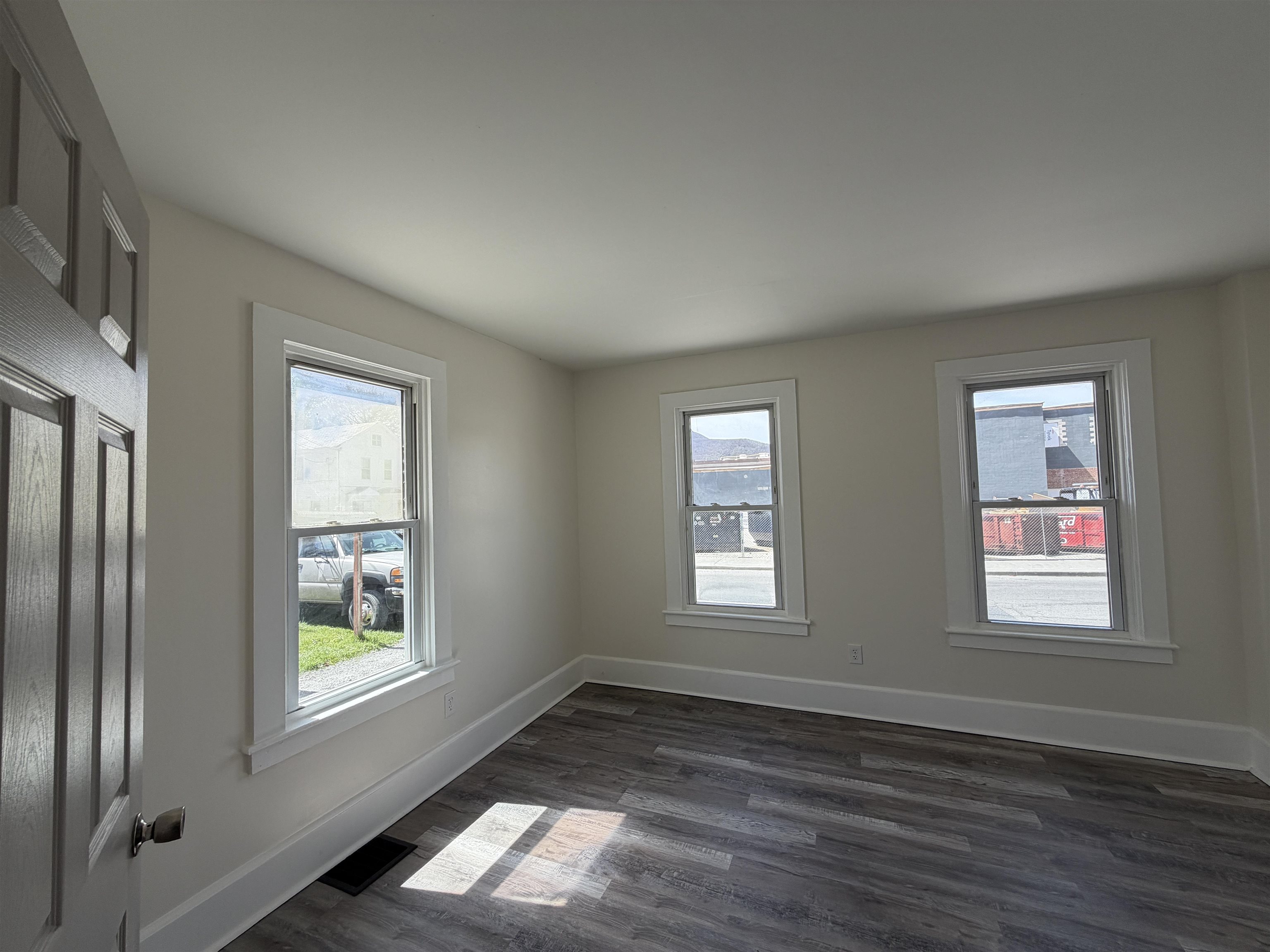 340 Pleasant Street Property Photo 10