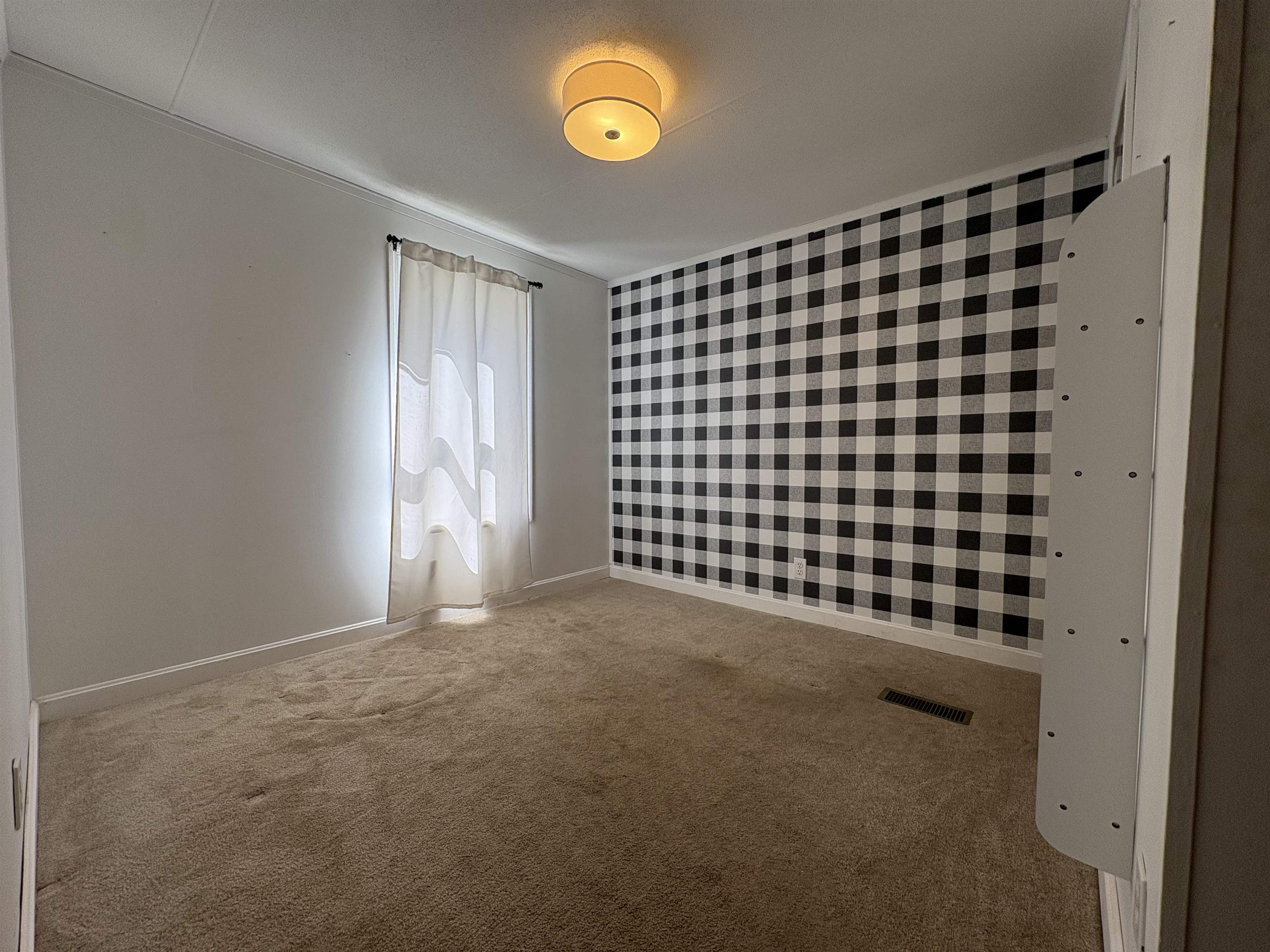 104 Nason Street Property Photo 17
