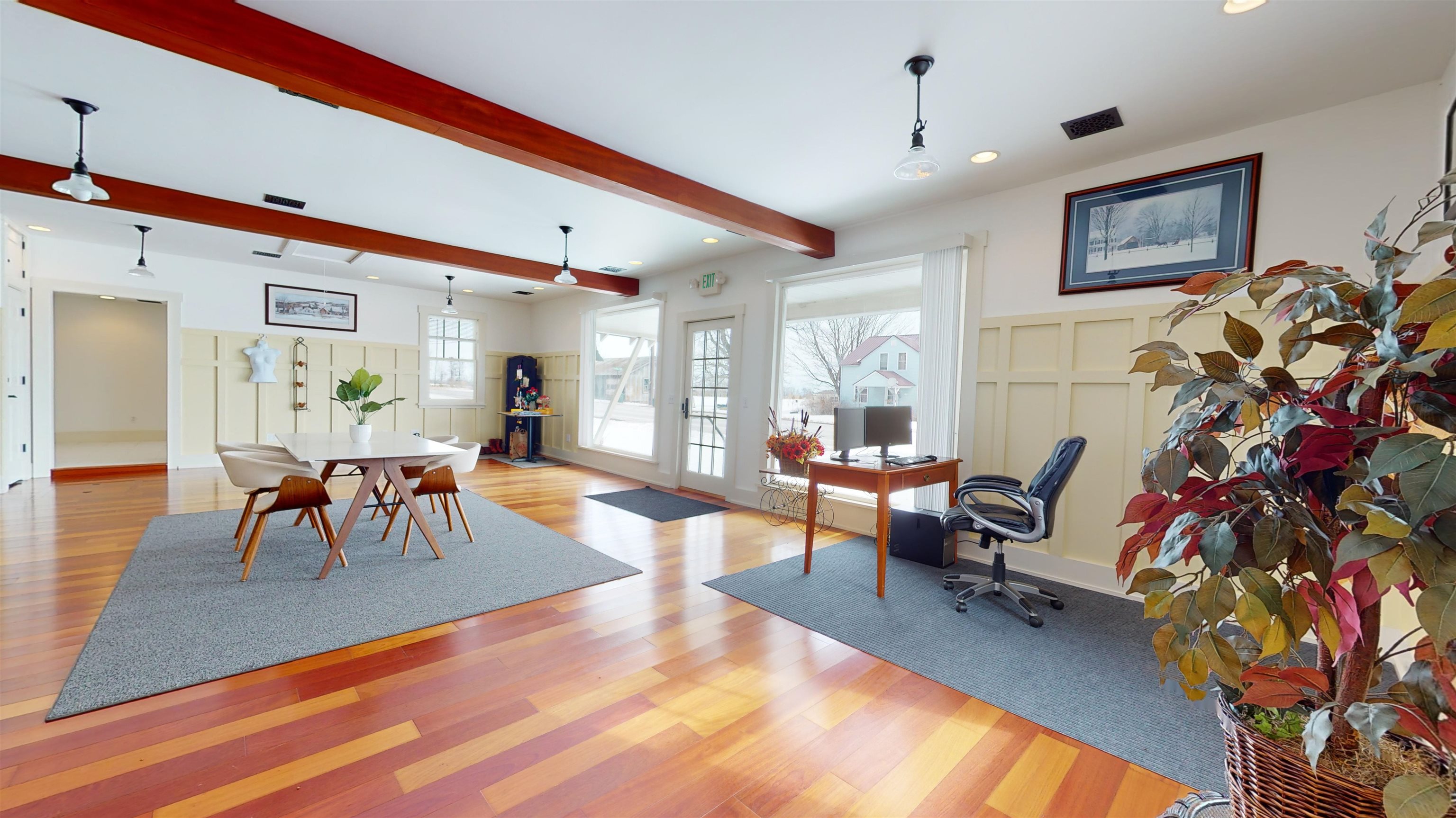 1091 Us Route 2 Property Photo 1