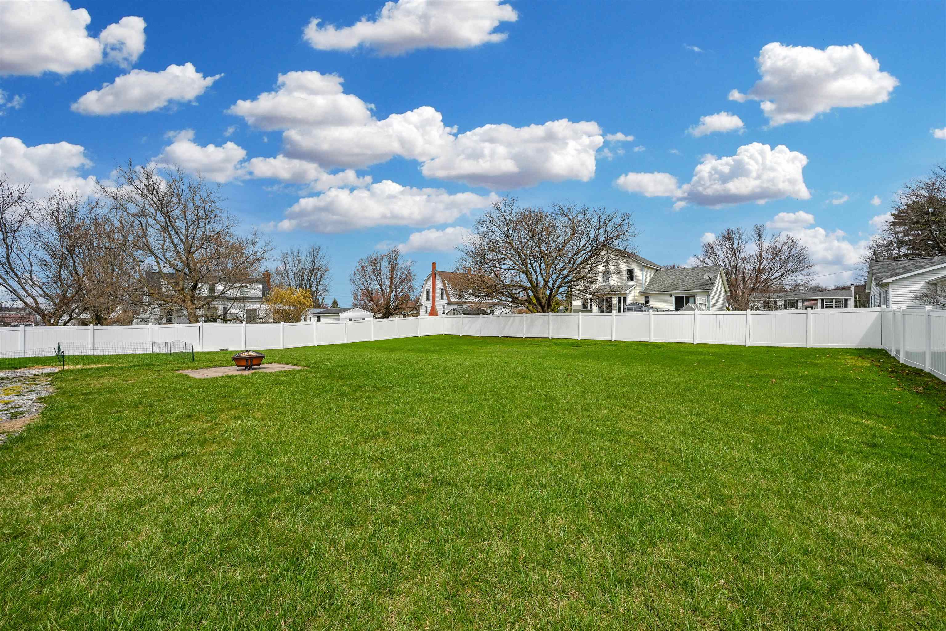 23 Thorpe Avenue Property Photo 44