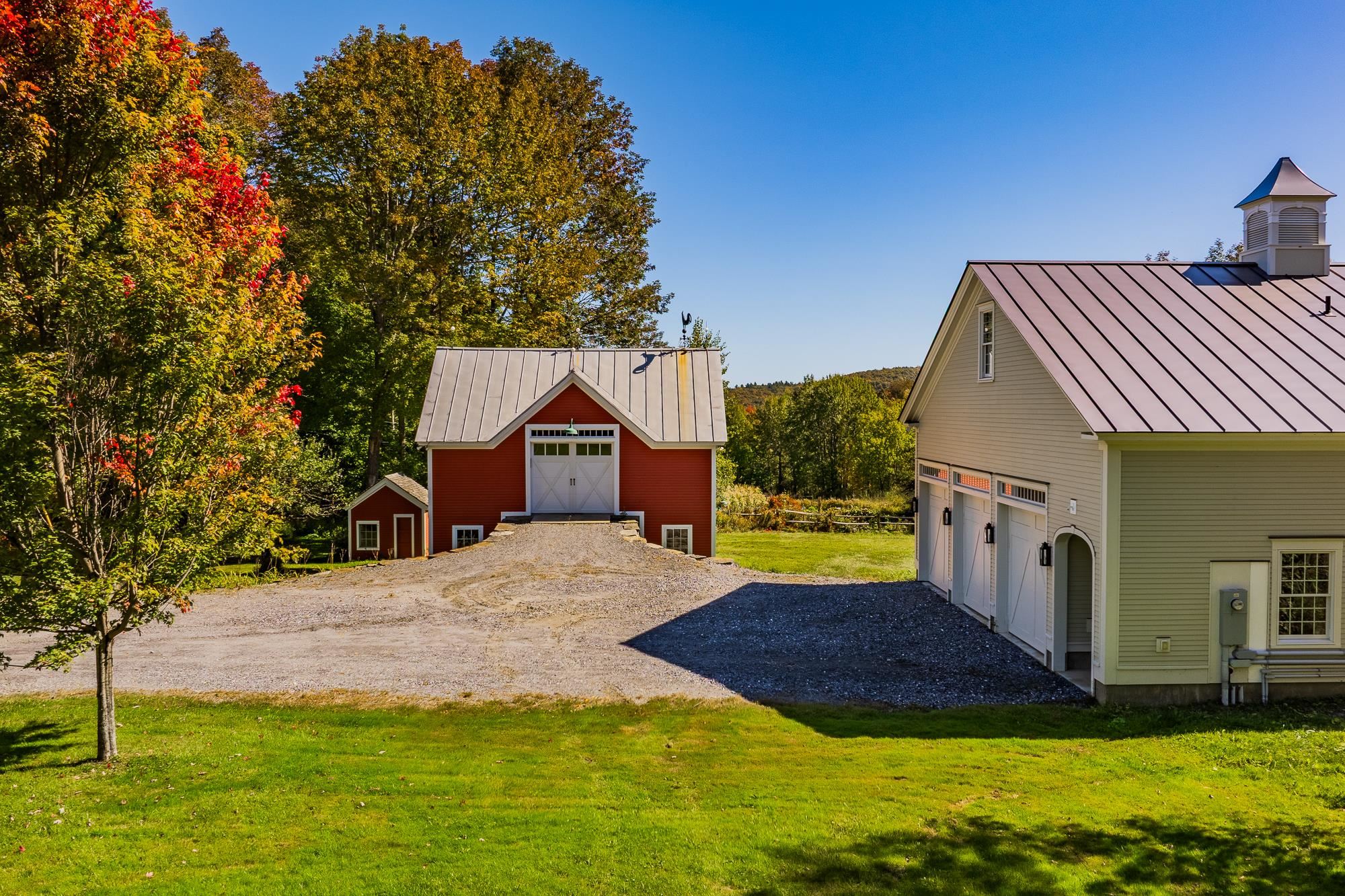 1497 Bowman Road Property Photo 4