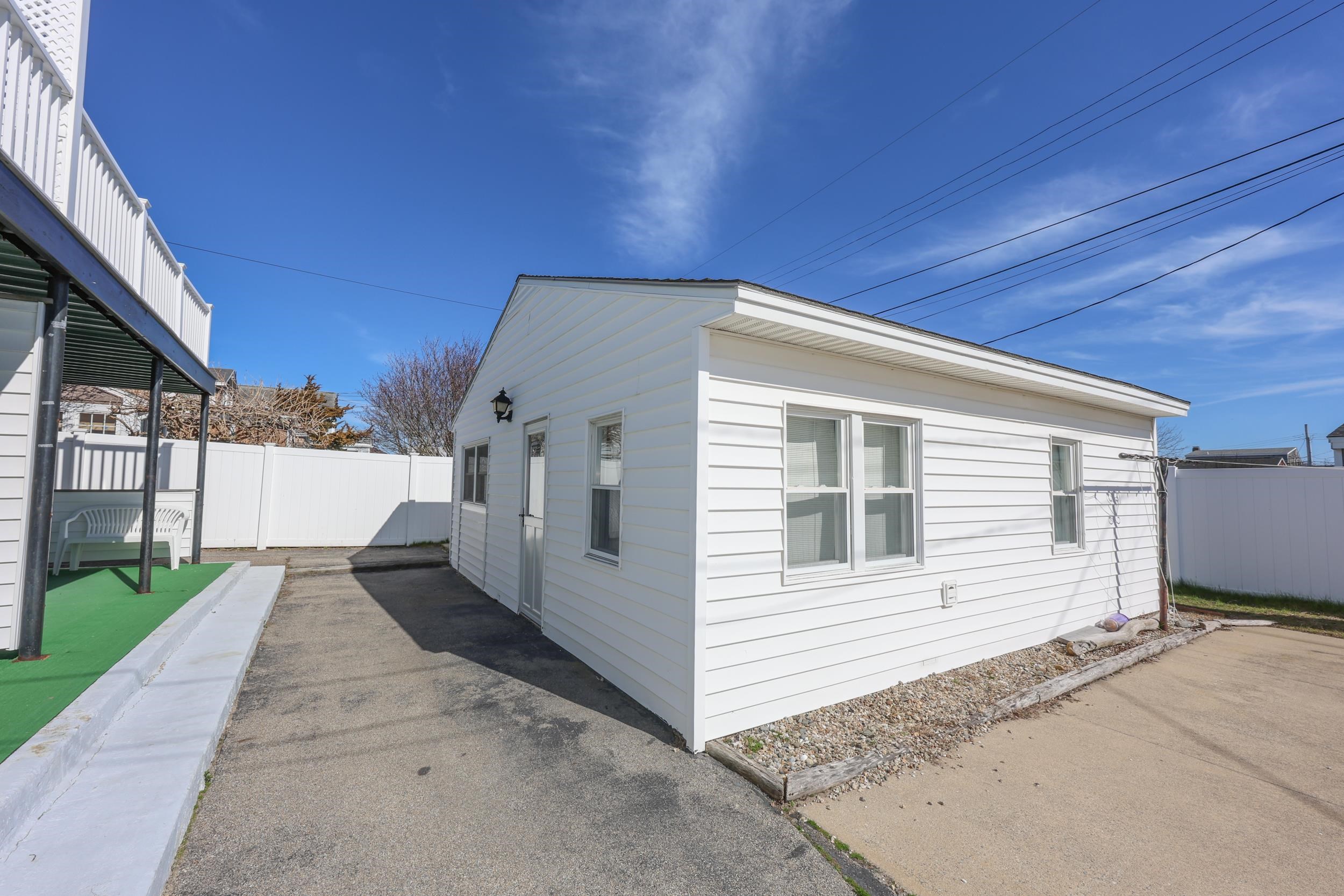 8 Nashua Street Property Photo 5