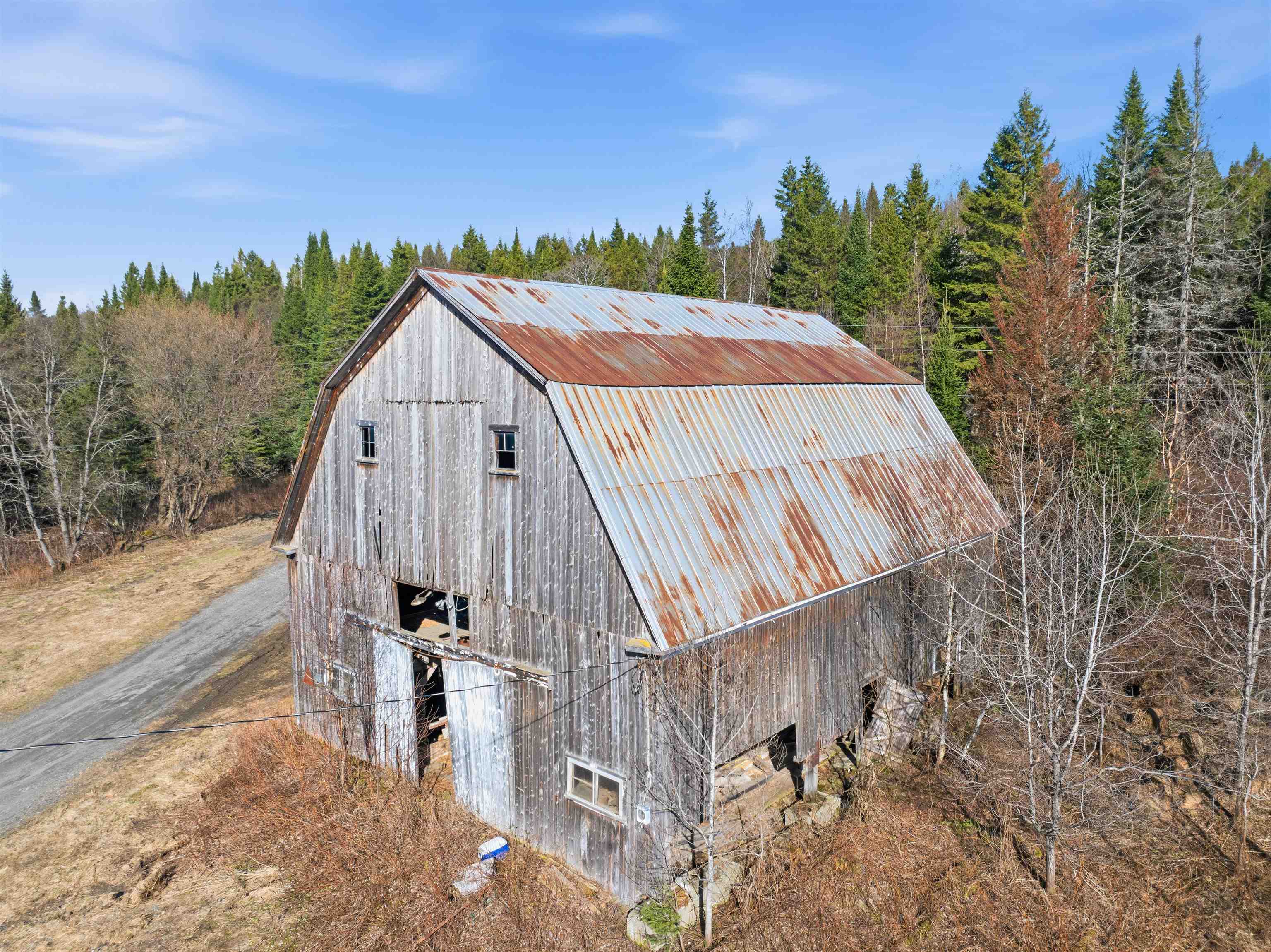 1660 Halls Stream Road Property Photo 1