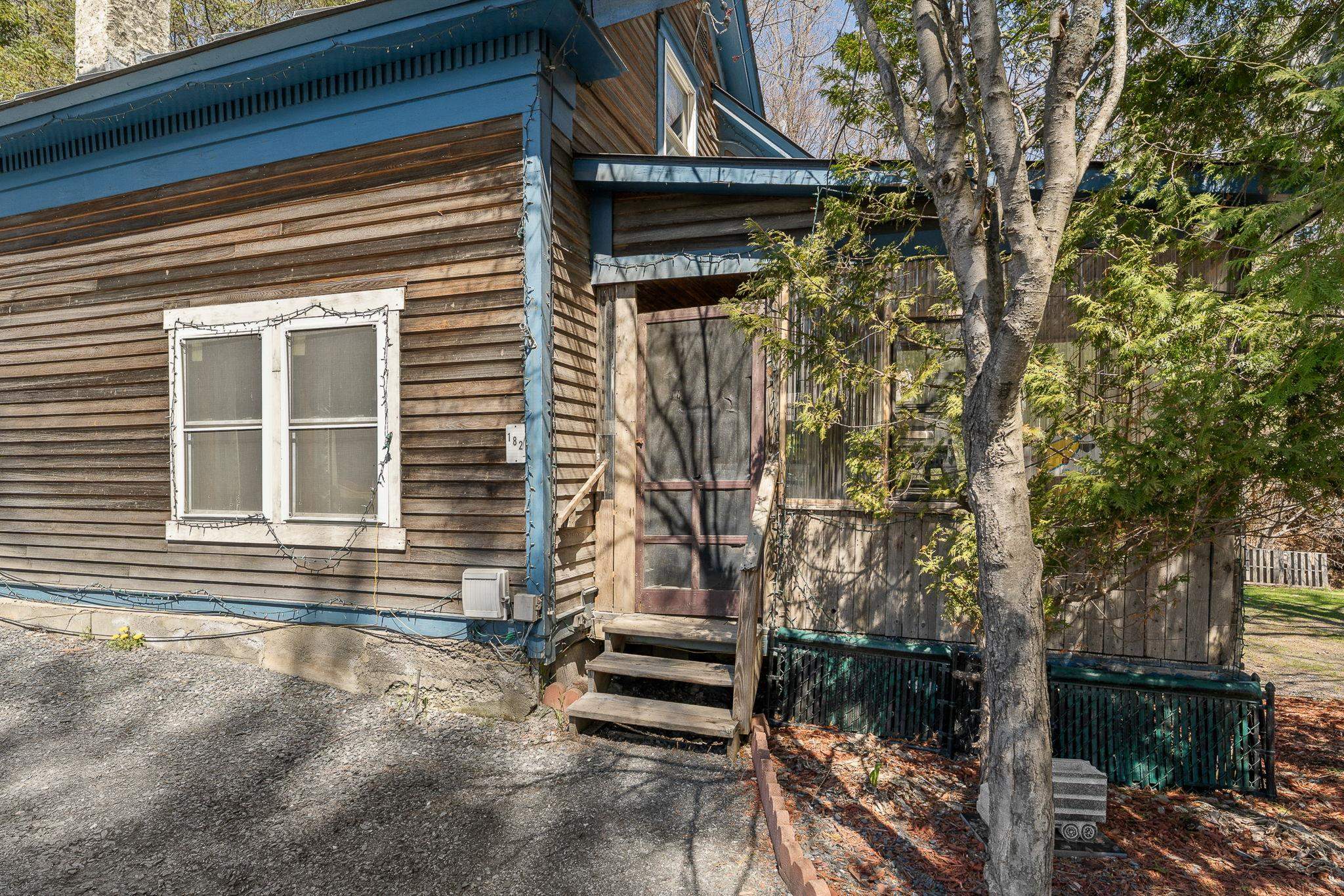 182 Brook Street Property Photo 6